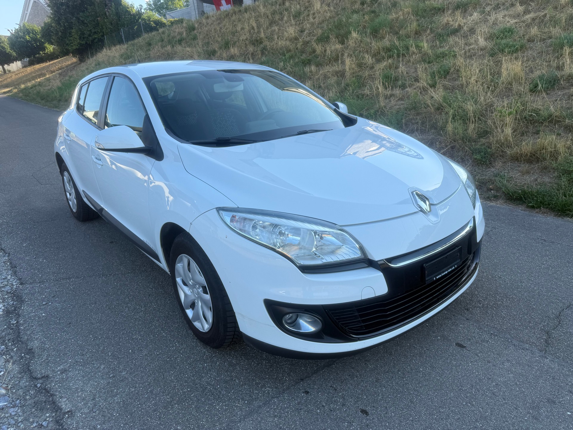 RENAULT Mégane 1.4 16V Turbo Dynamique-image-1