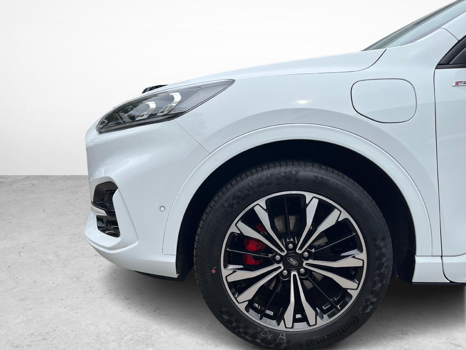 FORD Kuga 2.5 Plug-in Hybrid ST-Line X-image-12