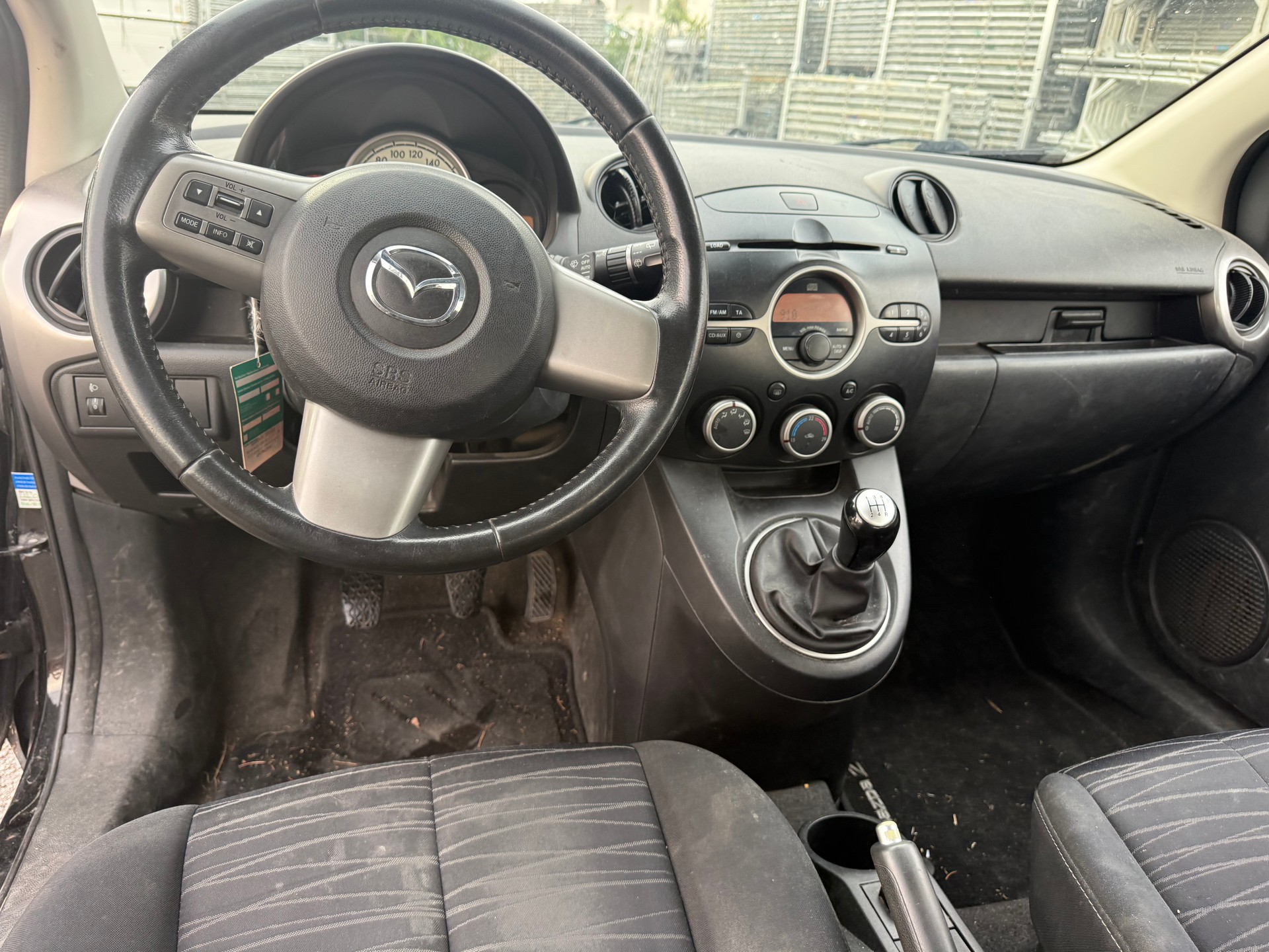 MAZDA 2 1.3i 16V Exclusive-image-11