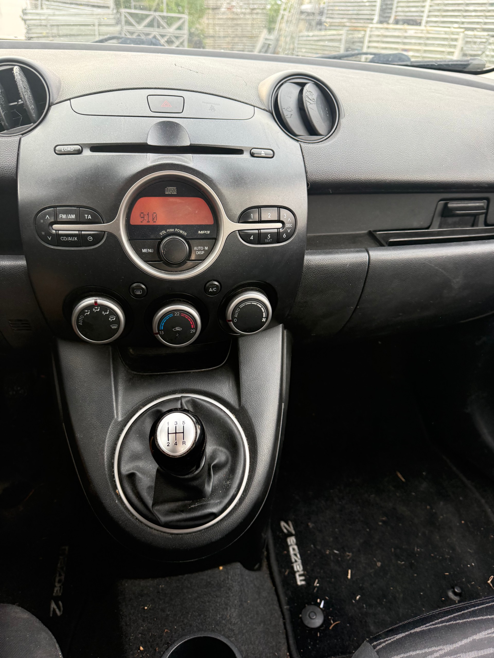 MAZDA 2 1.3i 16V Exclusive-image-9