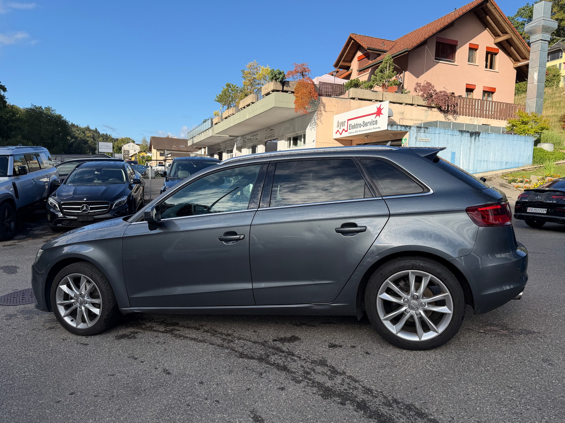 AUDI A3 Sportback 1.6 TDI Ambition S-tronic-image-5