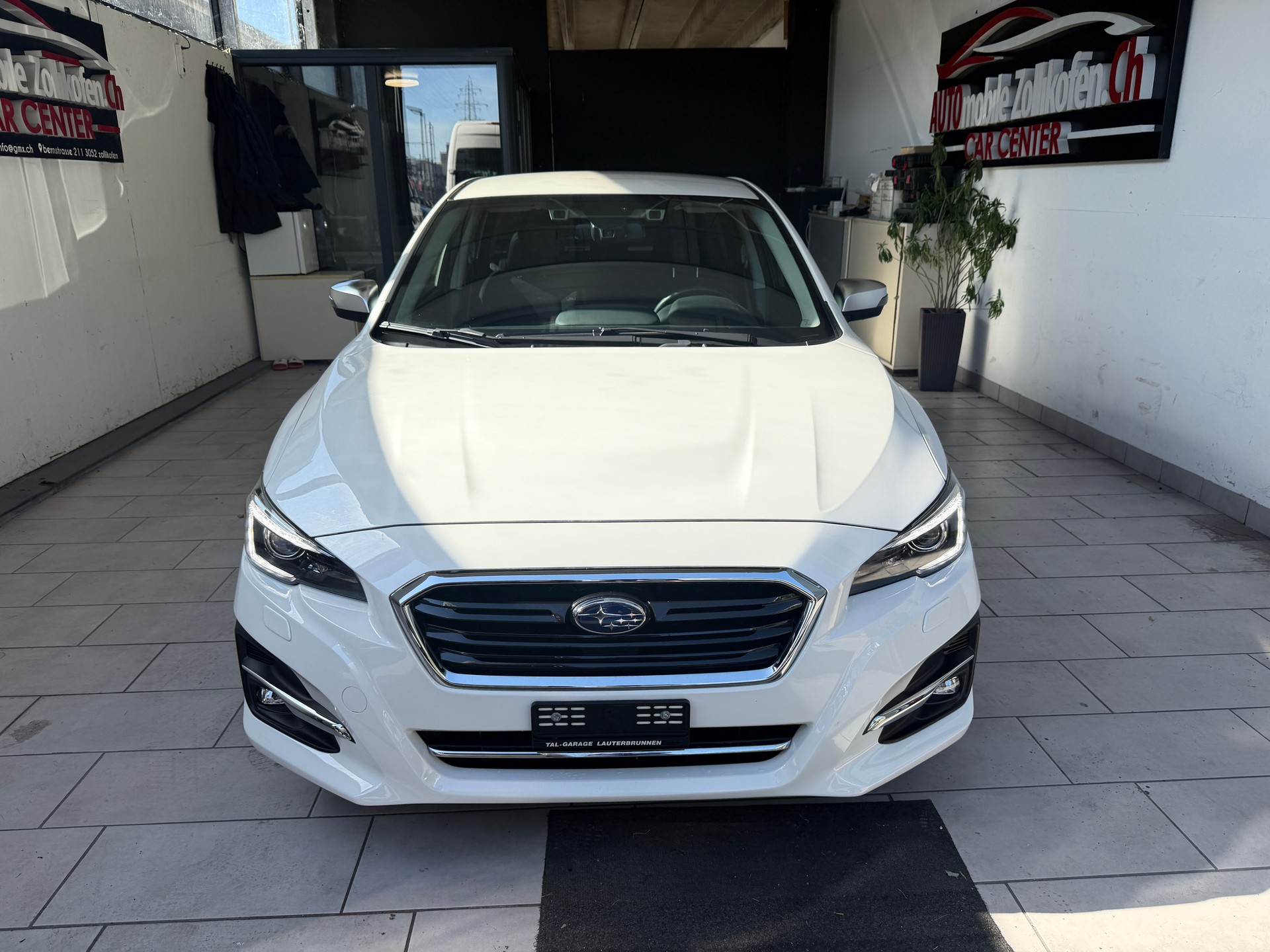 SUBARU Levorg 2.0i Advantage AWD Lineartronic-image-2