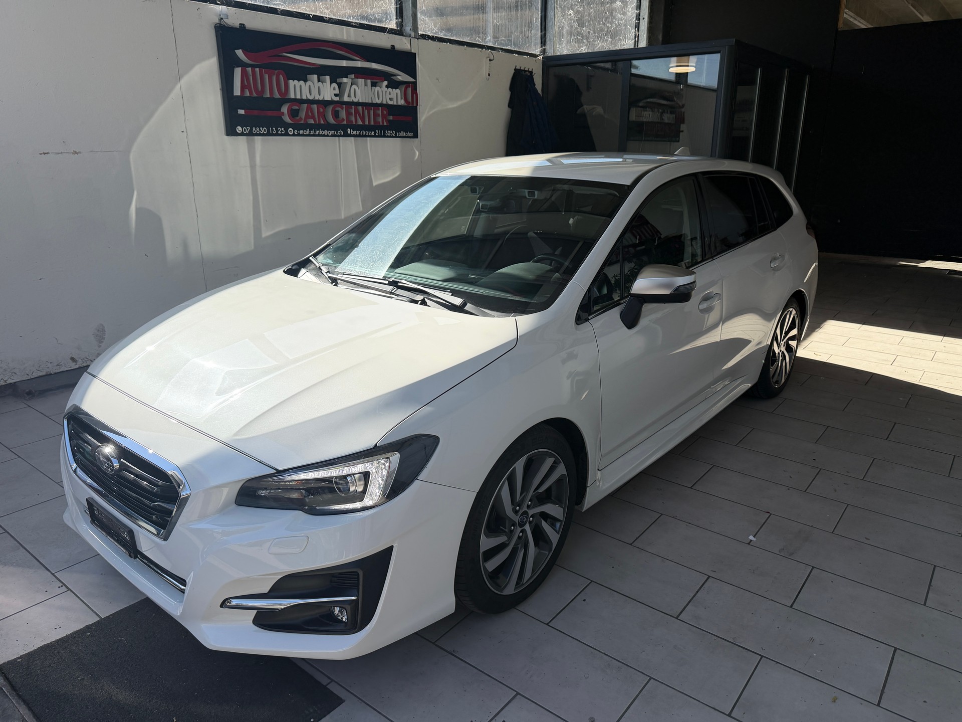 SUBARU Levorg 2.0i Advantage AWD Lineartronic-image-1