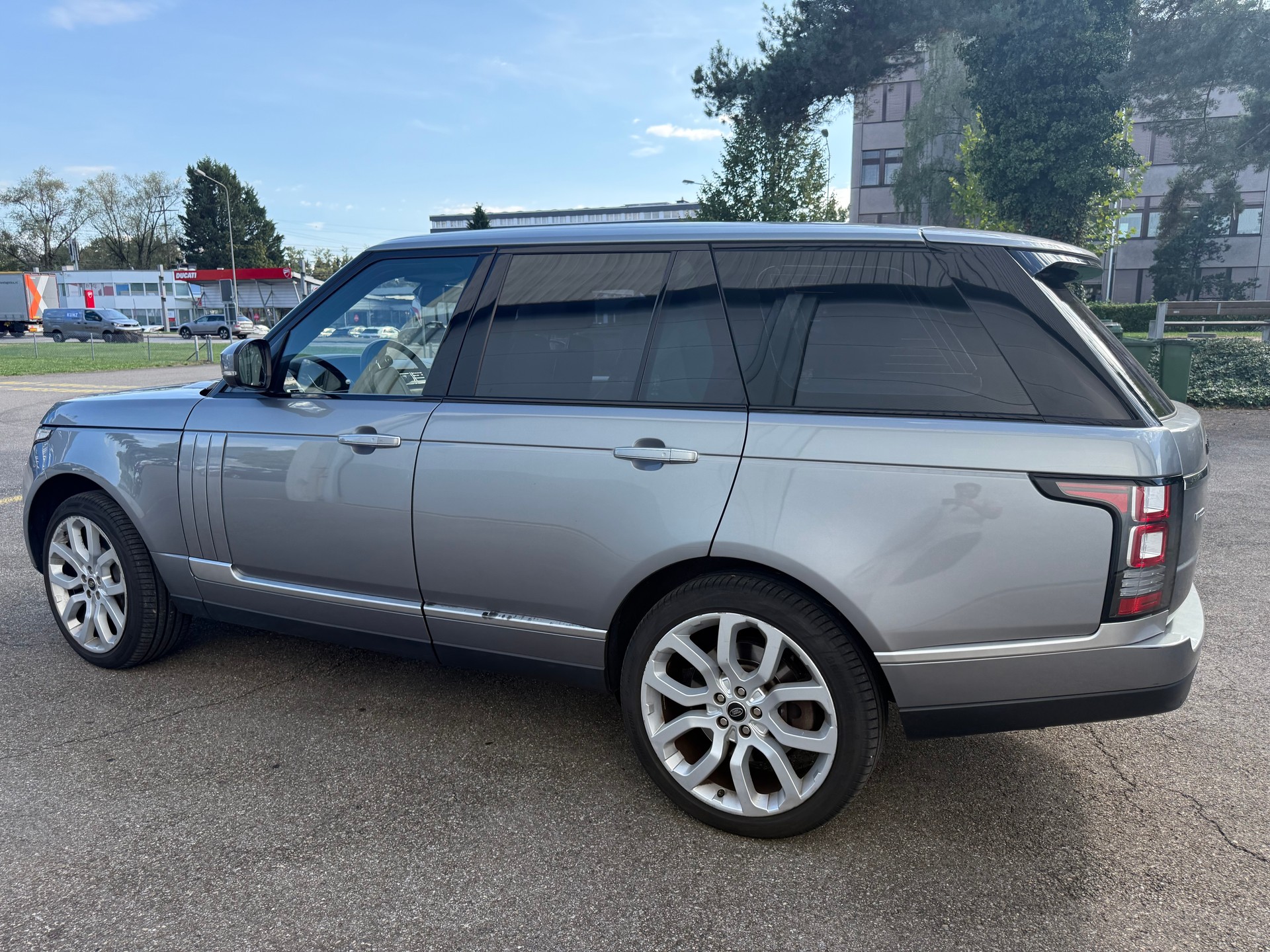 LAND ROVER Range Rover 4.4 TDV8 Autobiography Automatic-image-10