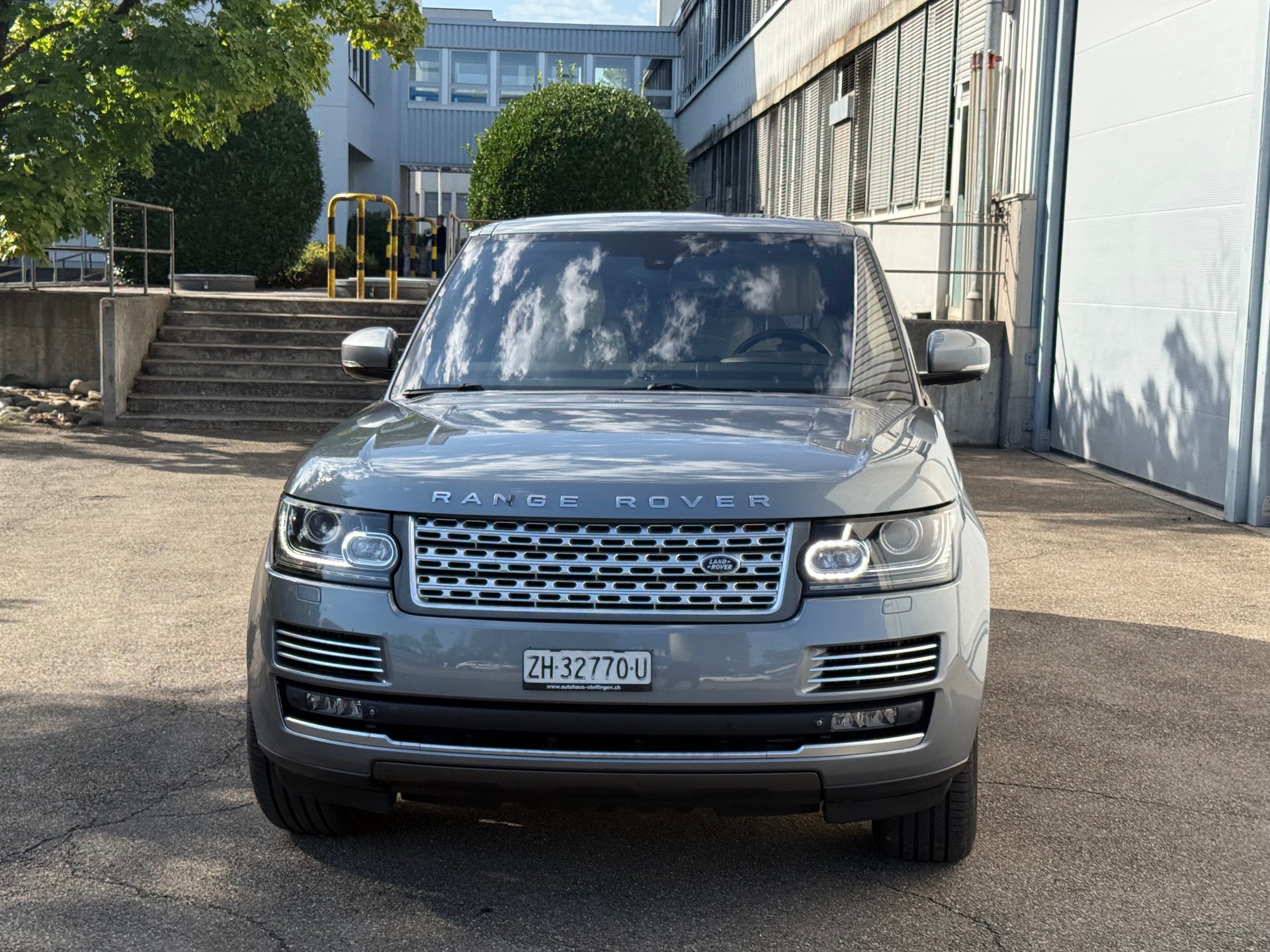LAND ROVER Range Rover 4.4 TDV8 Autobiography Automatic-image-2