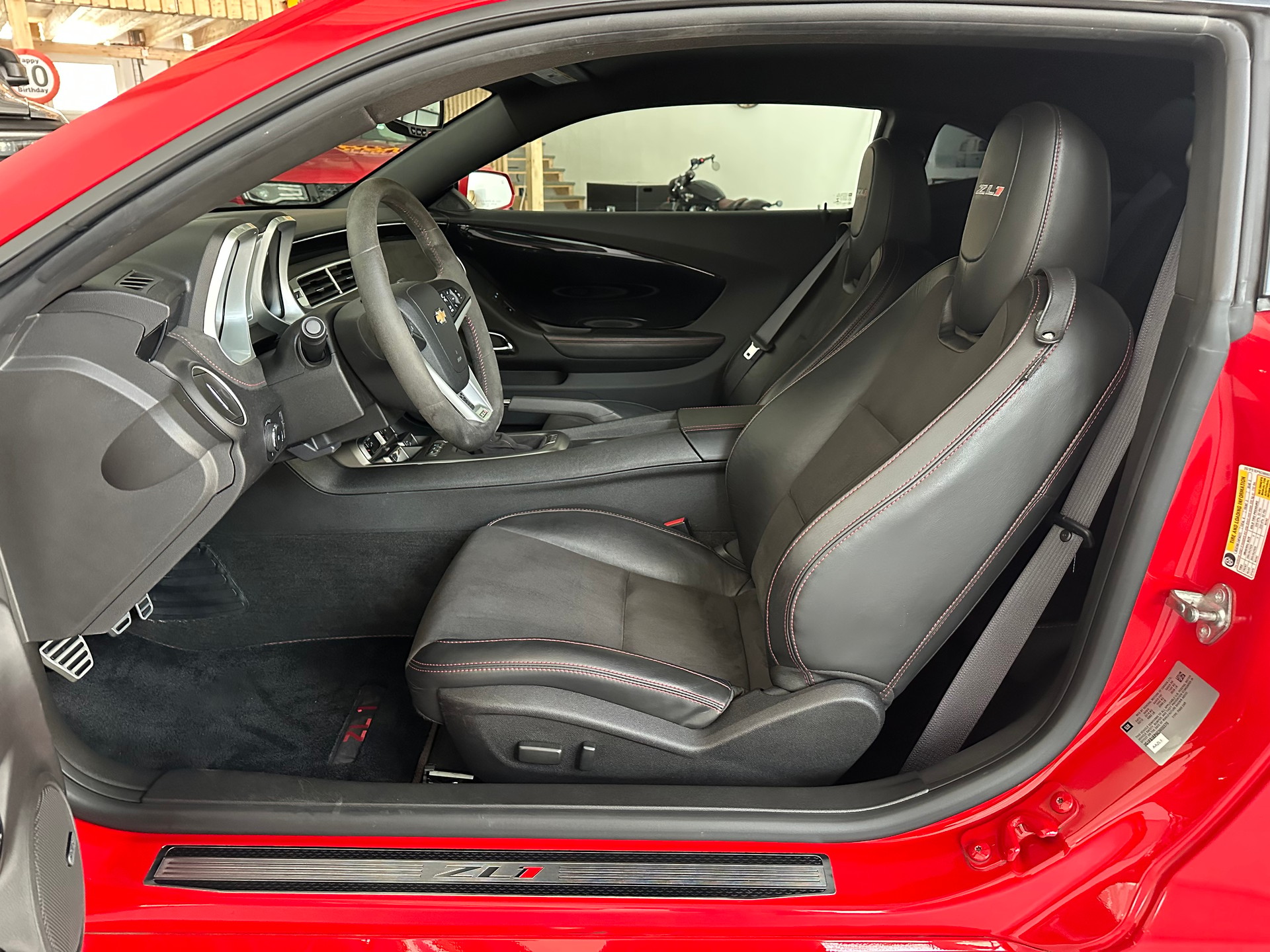CHEVROLET Camaro ZL1-image-4