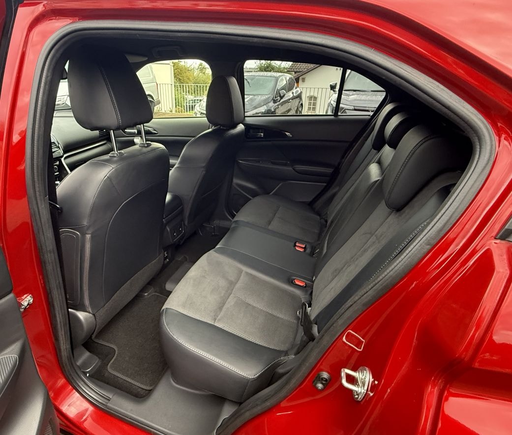 MITSUBISHI Eclipse Cross 2.4 PHEV Blackline 4x4-image-5