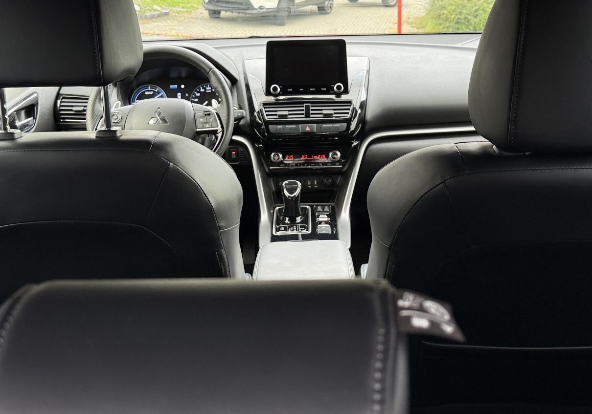 MITSUBISHI Eclipse Cross 2.4 PHEV Blackline 4x4-image-7