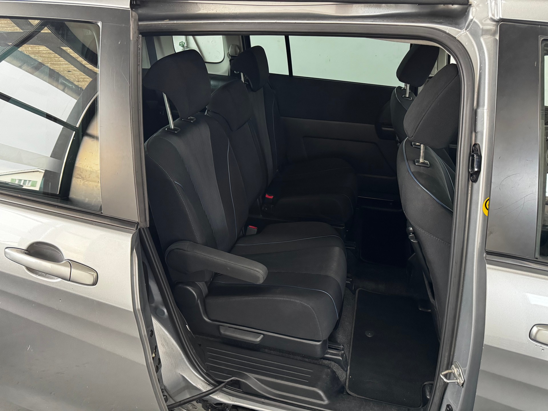 MAZDA 5 2.0 16V Exclusive-image-18