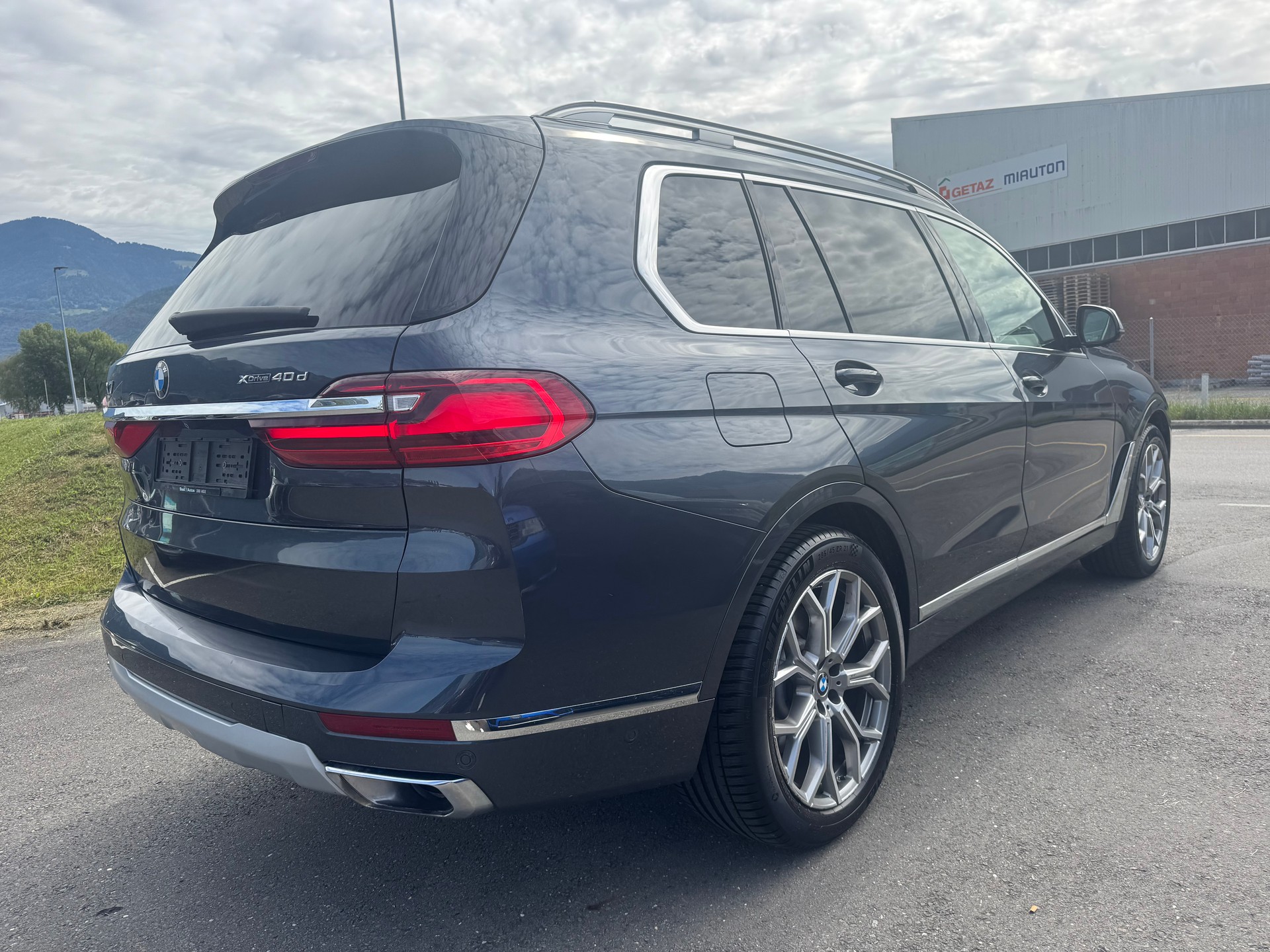 BMW X7 xDrive 48V 40d Steptronic-image-5