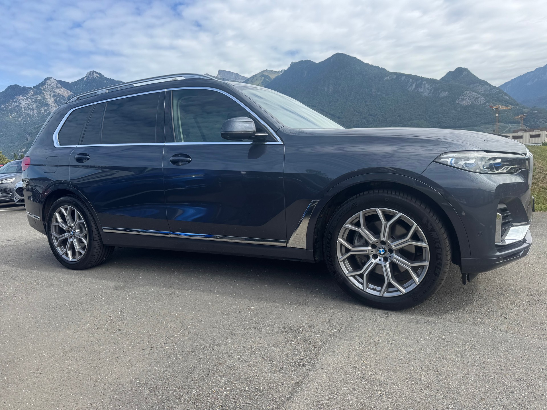 BMW X7 xDrive 48V 40d Steptronic-image-4