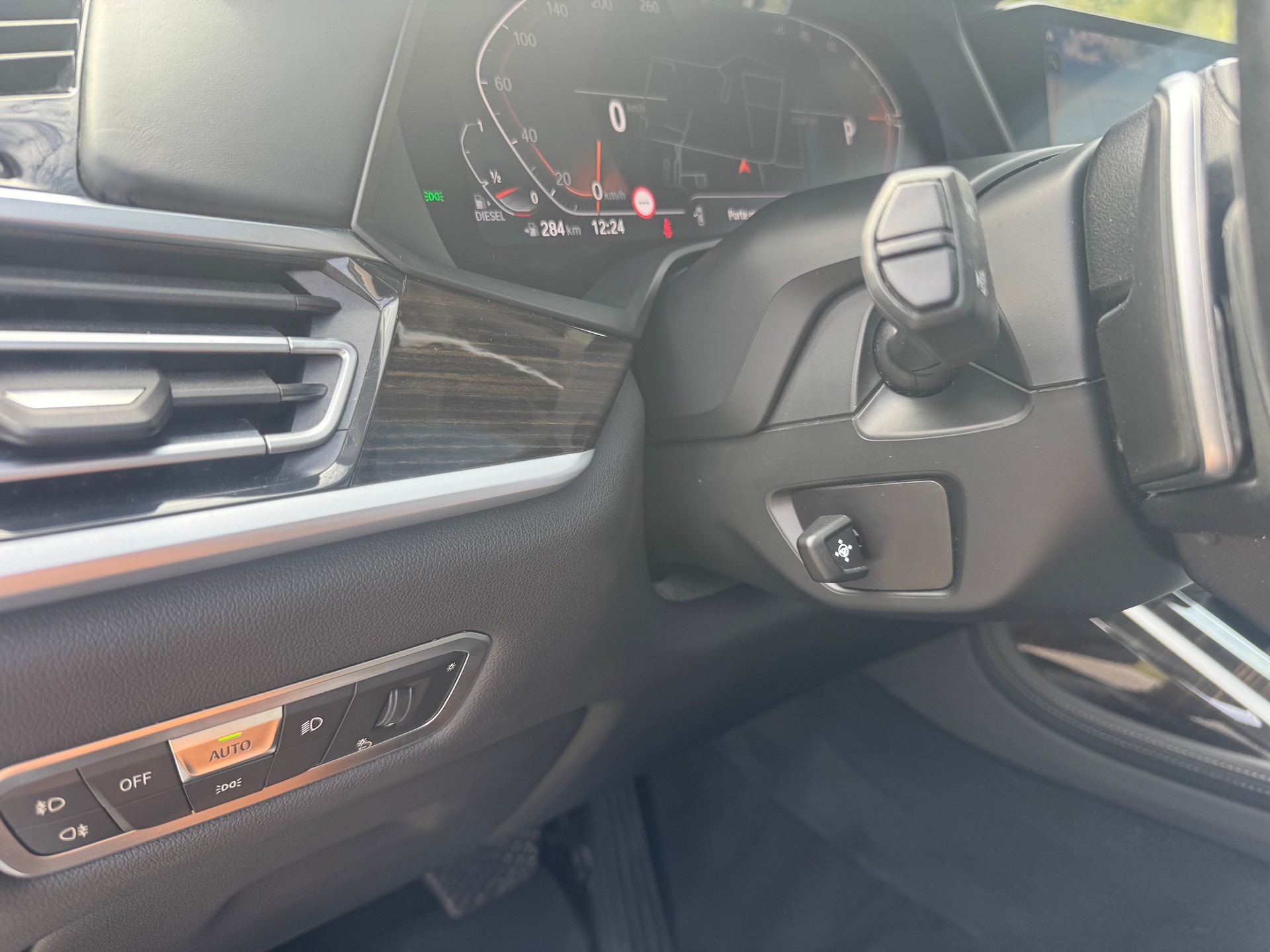 BMW X7 xDrive 48V 40d Steptronic-image-19