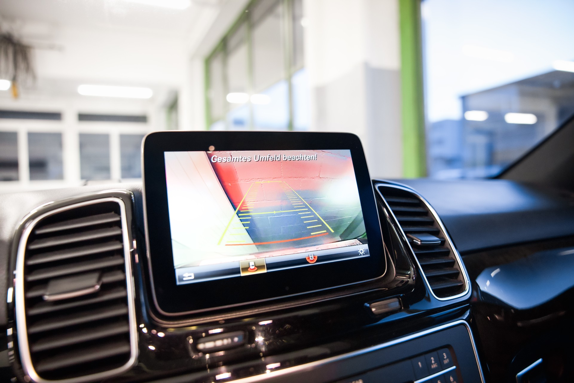 MERCEDES-BENZ GLE 350 d 4Matic 9G-Tronic AMG Line-image-27