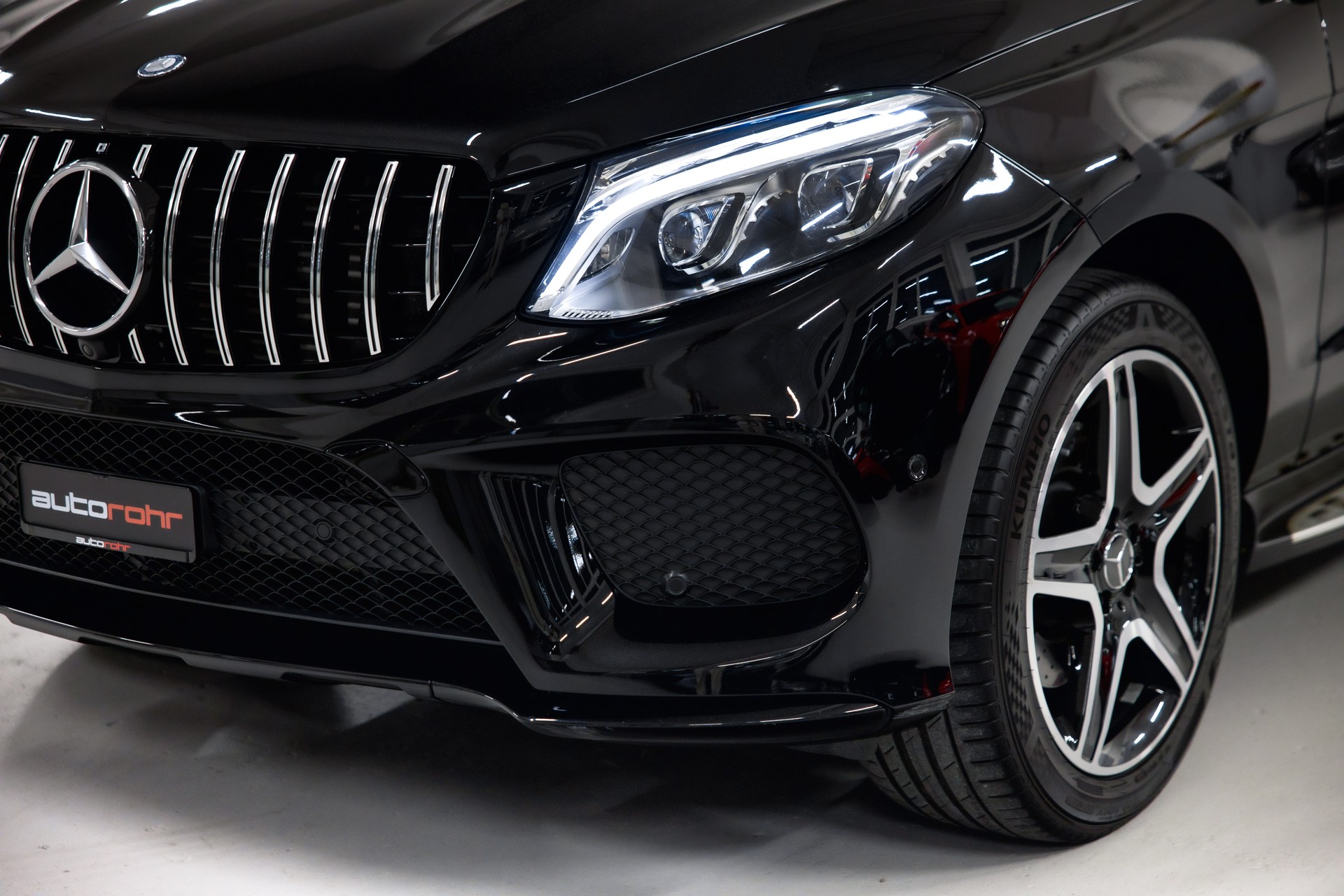 MERCEDES-BENZ GLE 350 d 4Matic 9G-Tronic AMG Line-image-8