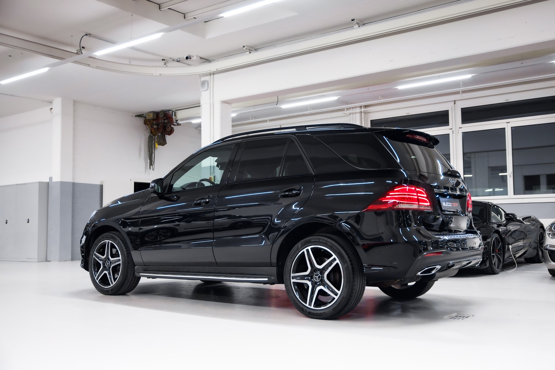 MERCEDES-BENZ GLE 350 d 4Matic 9G-Tronic AMG Line-image-7