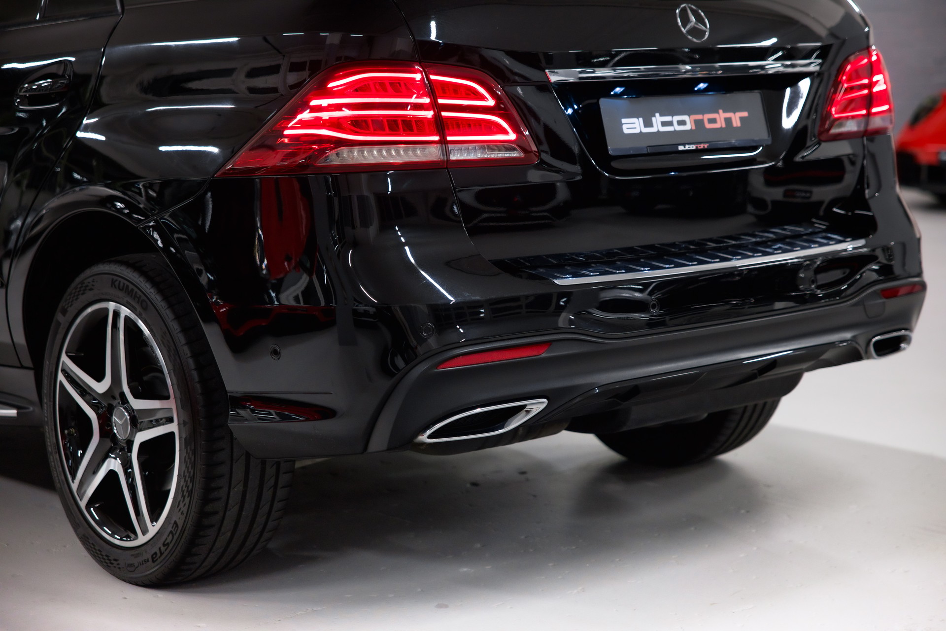 MERCEDES-BENZ GLE 350 d 4Matic 9G-Tronic AMG Line-image-13