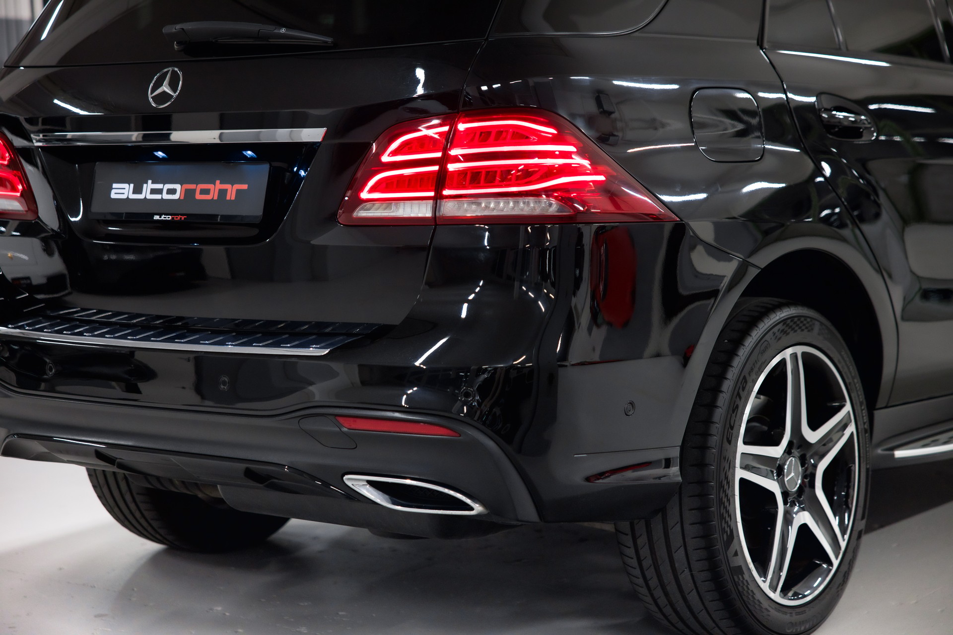 MERCEDES-BENZ GLE 350 d 4Matic 9G-Tronic AMG Line-image-12
