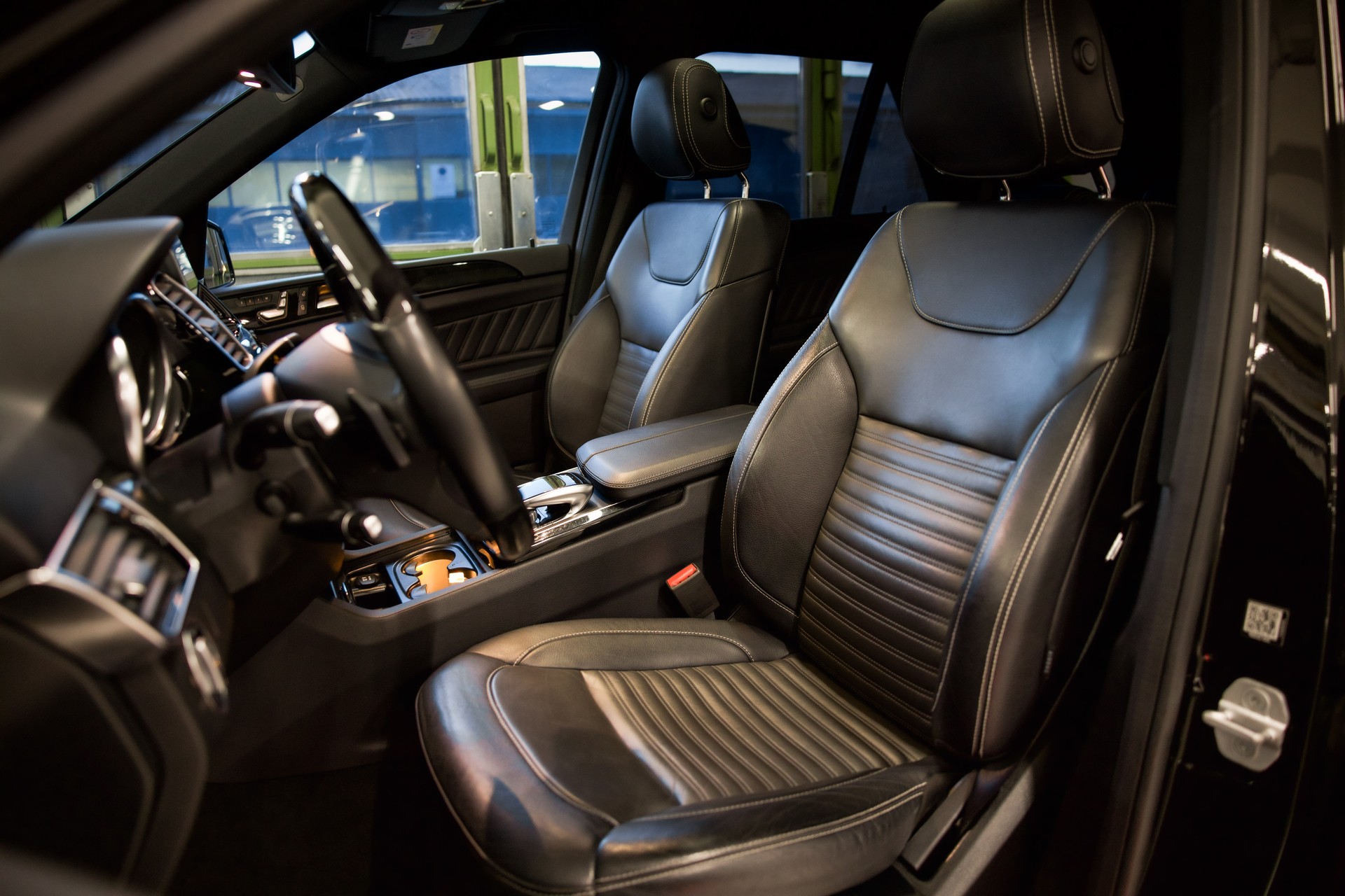 MERCEDES-BENZ GLE 350 d 4Matic 9G-Tronic AMG Line-image-18