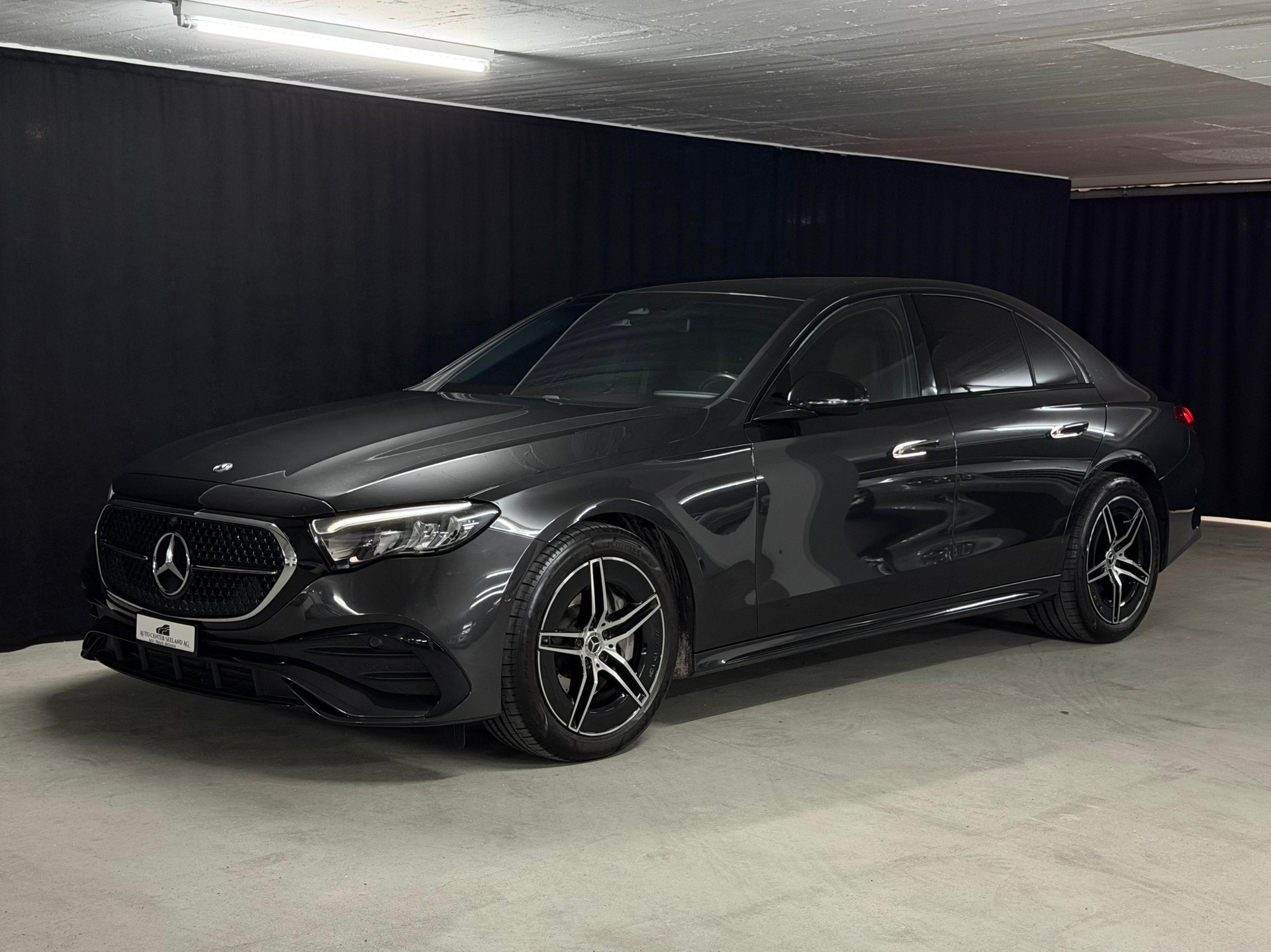 MERCEDES-BENZ E 220 d AMG Line 9G-Tronic-image-1