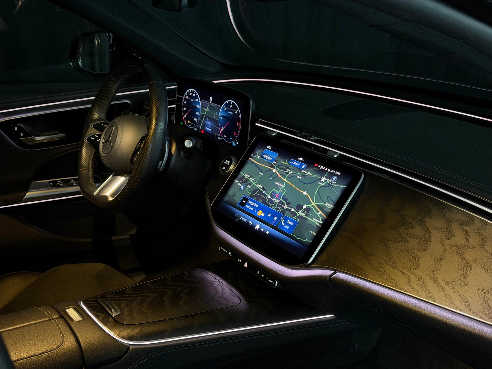 MERCEDES-BENZ E 220 d AMG Line 9G-Tronic-image-8