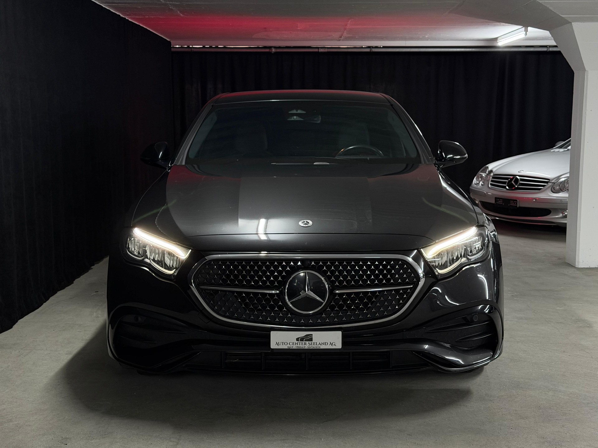 MERCEDES-BENZ E 220 d AMG Line 9G-Tronic-image-0
