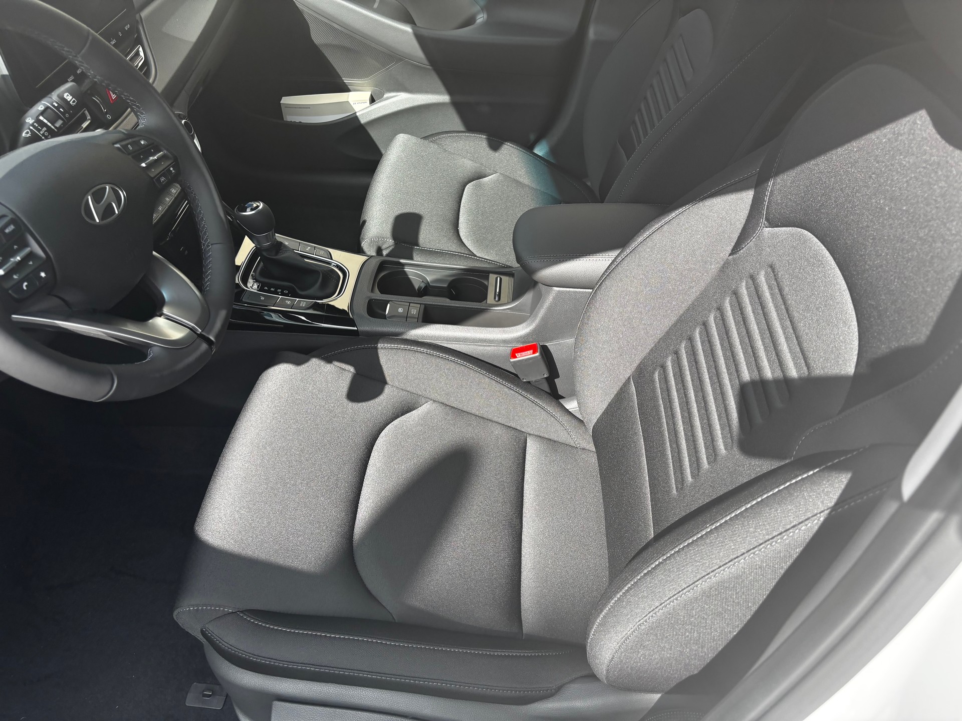 HYUNDAI i30 1.6 T-GDi Amplia DCT-image-11