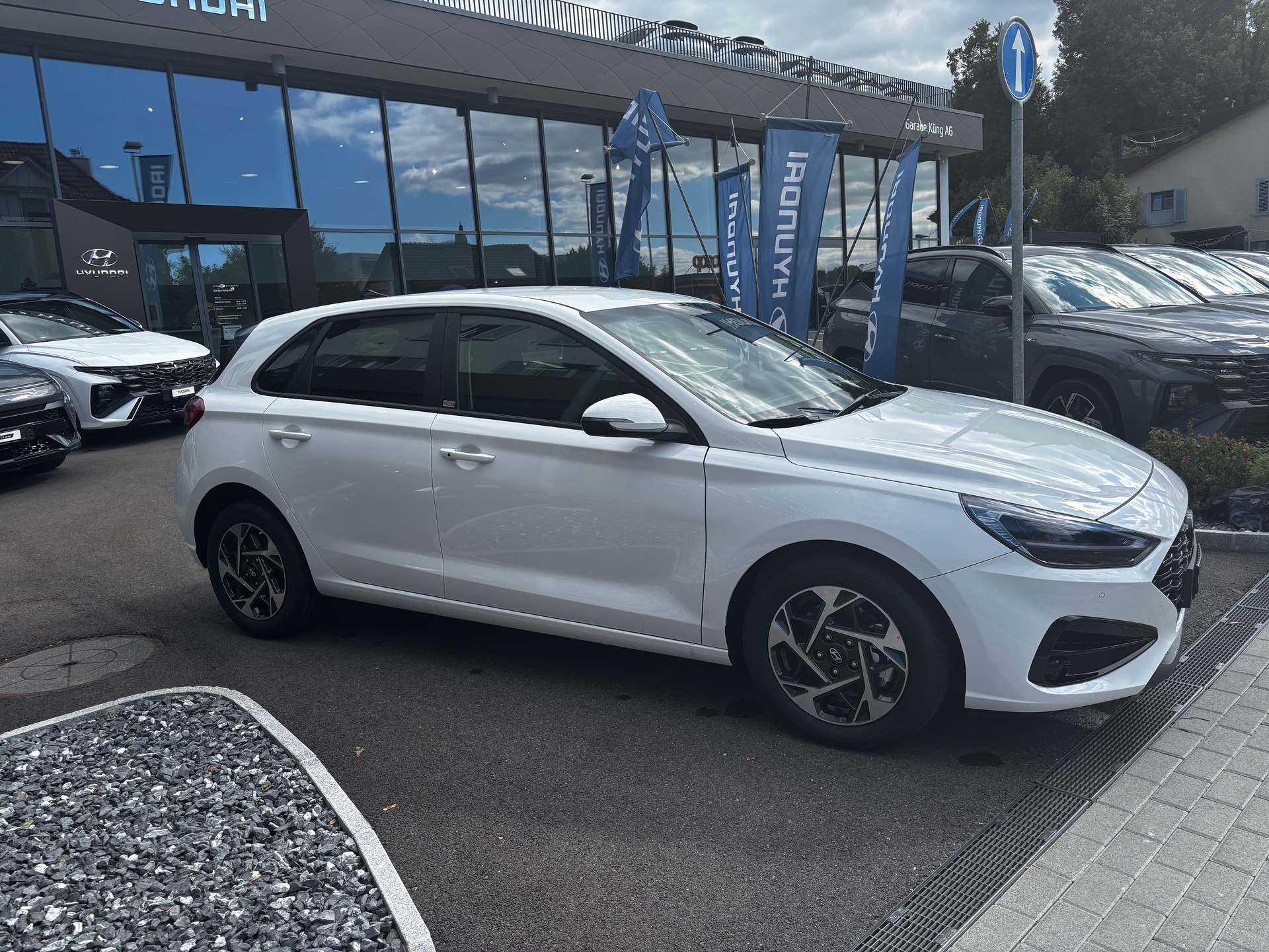 HYUNDAI i30 1.6 T-GDi Amplia DCT-image-3
