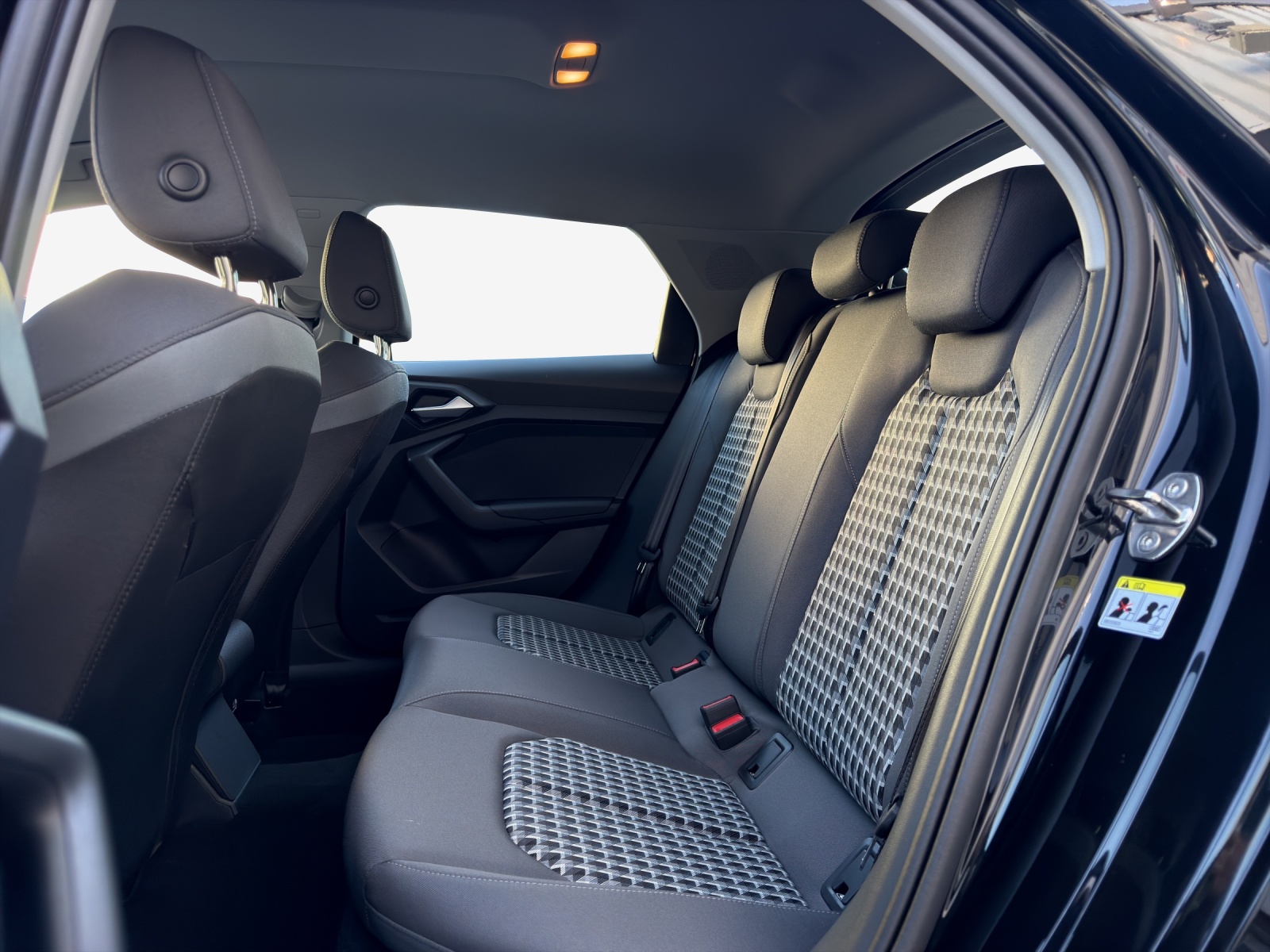 AUDI A1 Sportback 30 TFSI Attraction S-tronic-image-11
