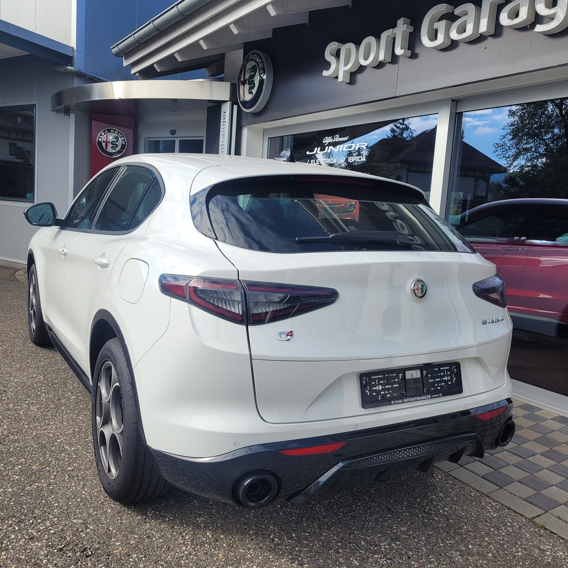 ALFA ROMEO Stelvio 2.0 Sprint Edition Q4 AT8 CH Fahrzeug-image-1