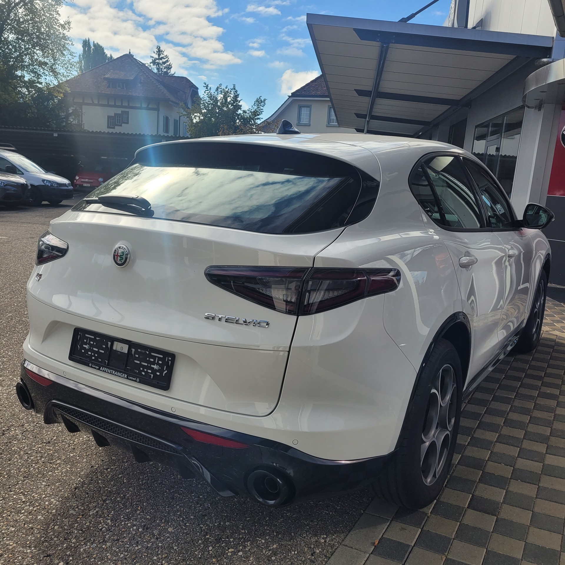 ALFA ROMEO Stelvio 2.0 Sprint Edition Q4 AT8 CH Fahrzeug-image-2