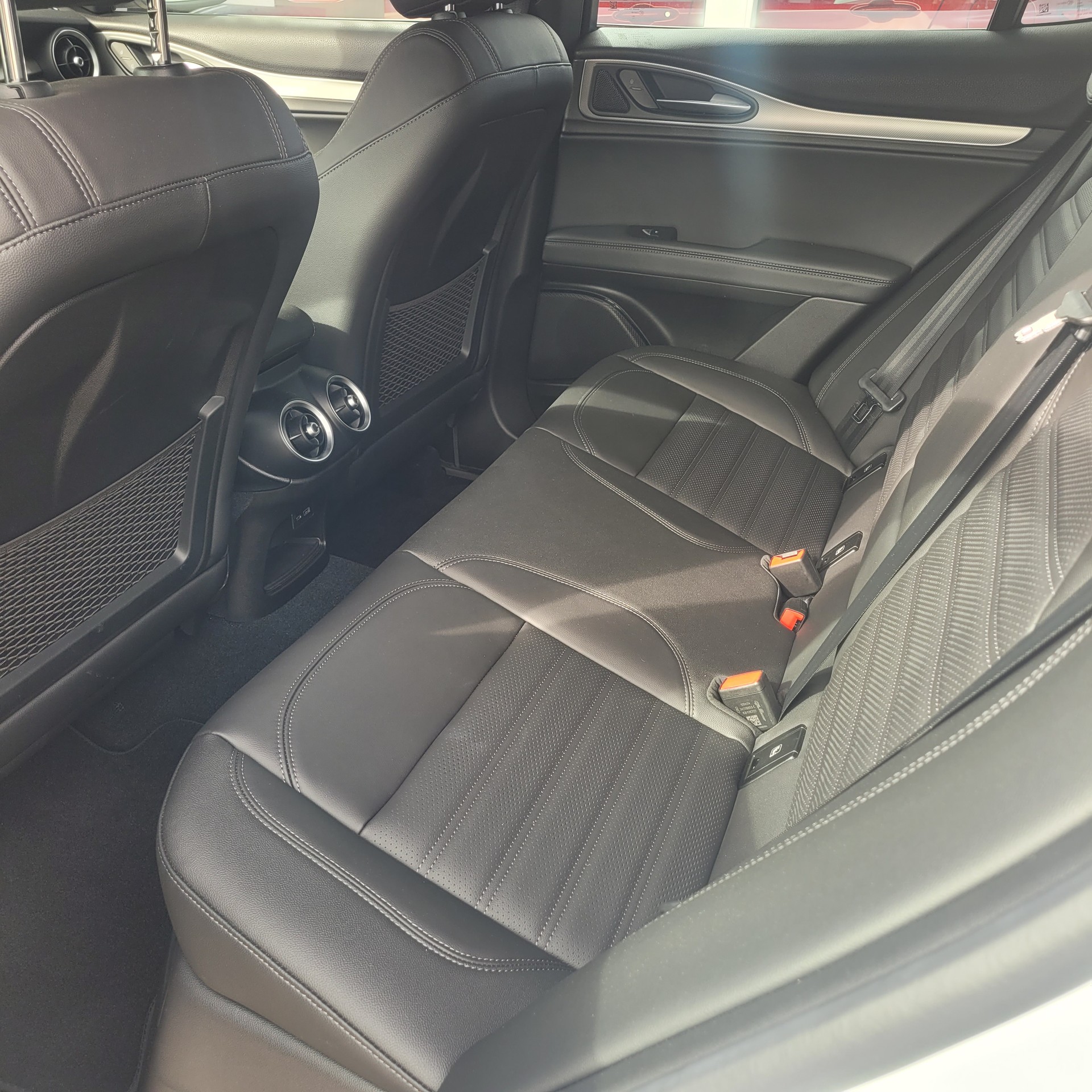 ALFA ROMEO Stelvio 2.0 Sprint Edition Q4 AT8 CH Fahrzeug-image-6
