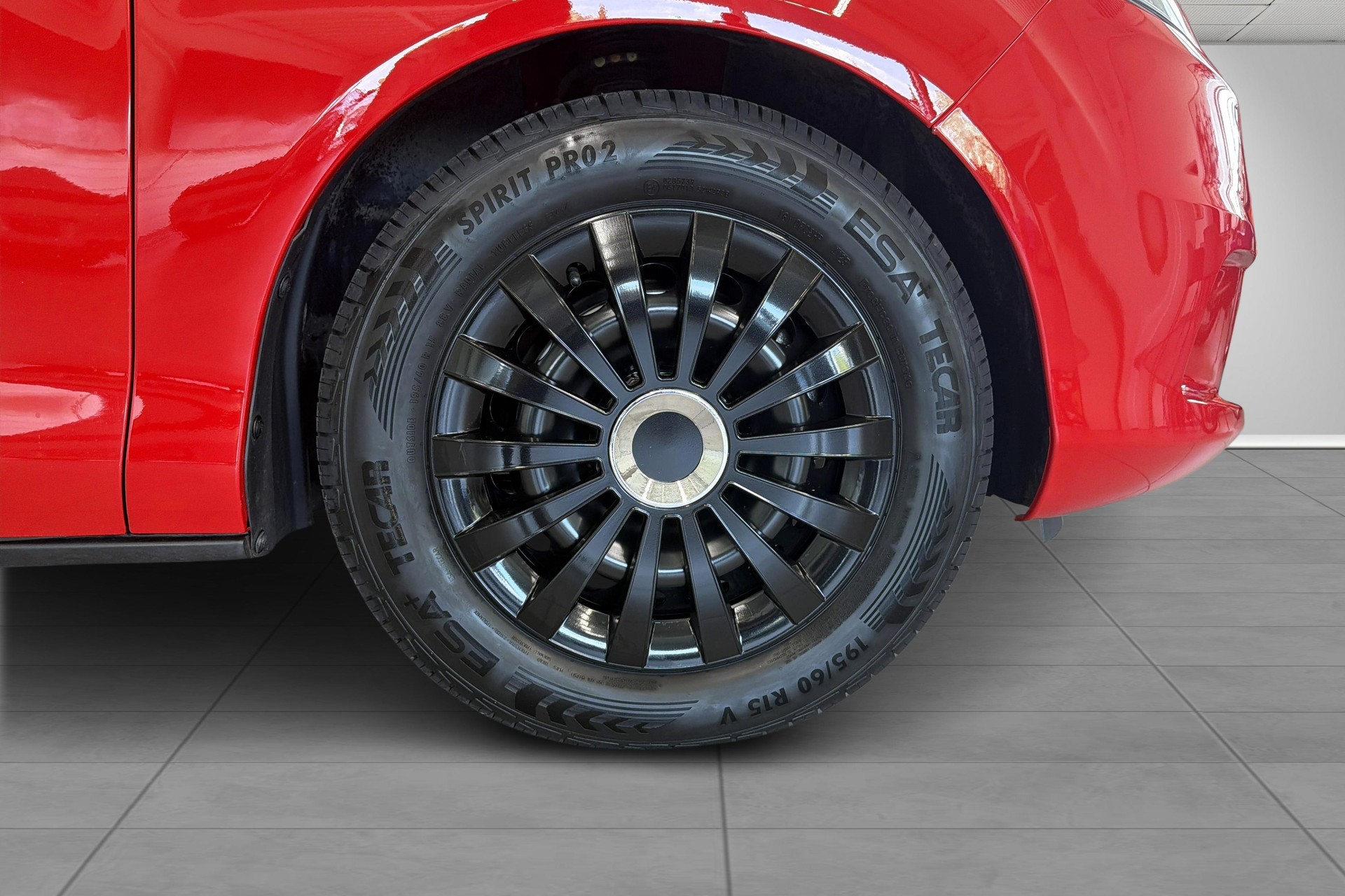 FORD B-Max 1.0 SCTi Trend-image-3