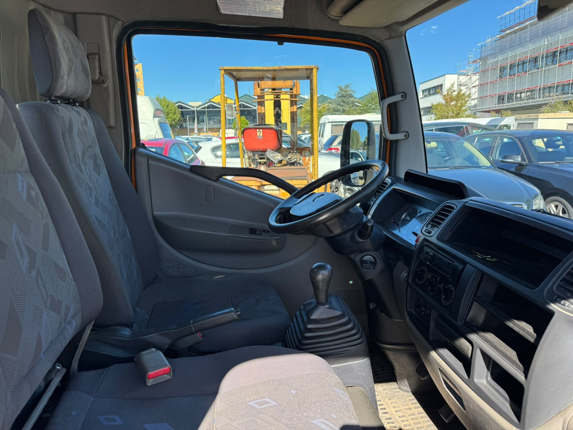 RENAULT Maxity 130.35 Dynamic-image-11