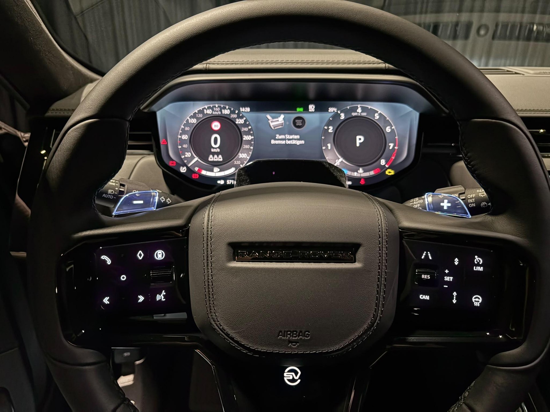 LAND ROVER Range Rover Sport 4.4 V8 SV-image-8