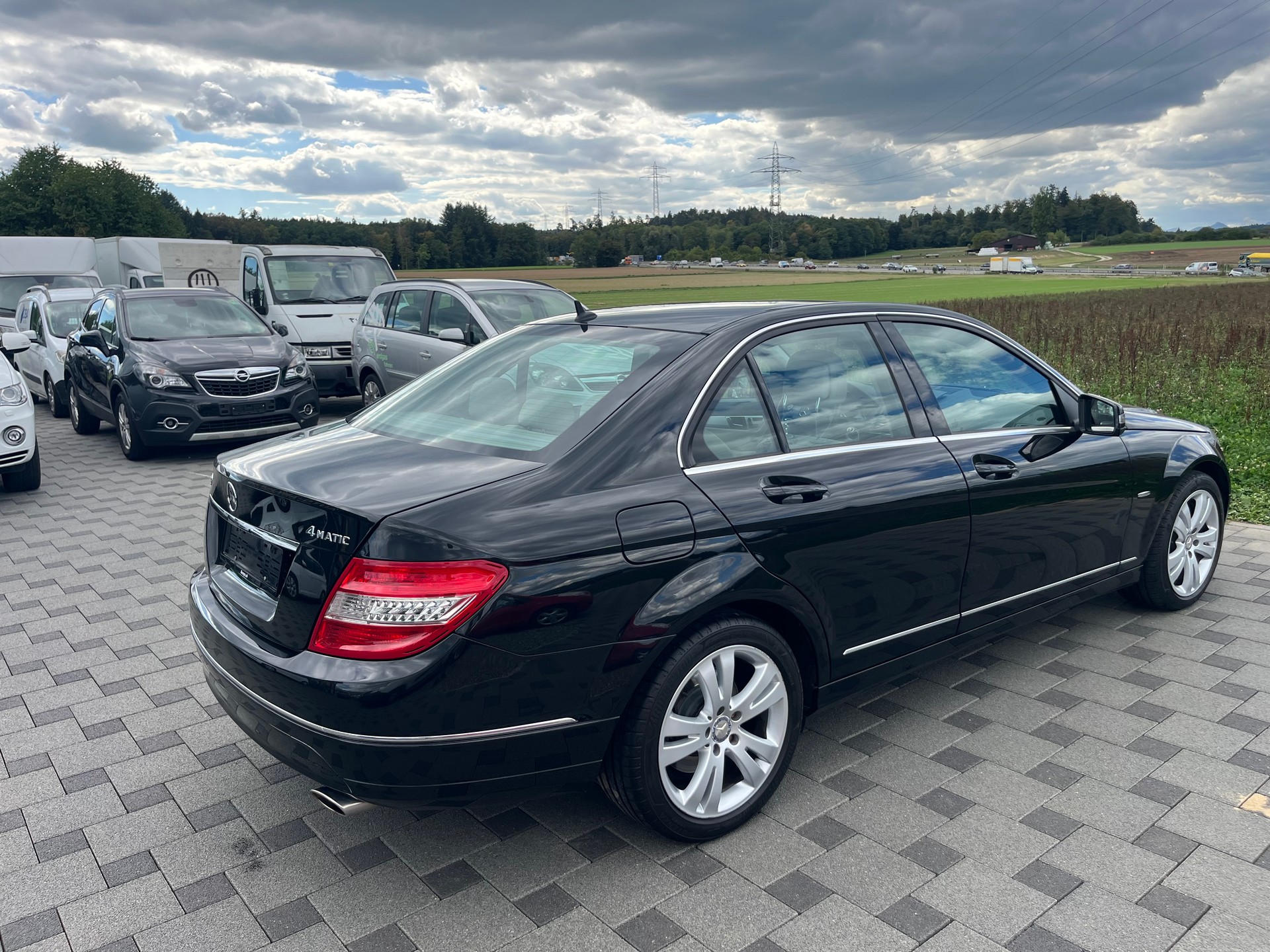 MERCEDES-BENZ C 300 Avantgarde 4Matic 7G-Tronic-image-7