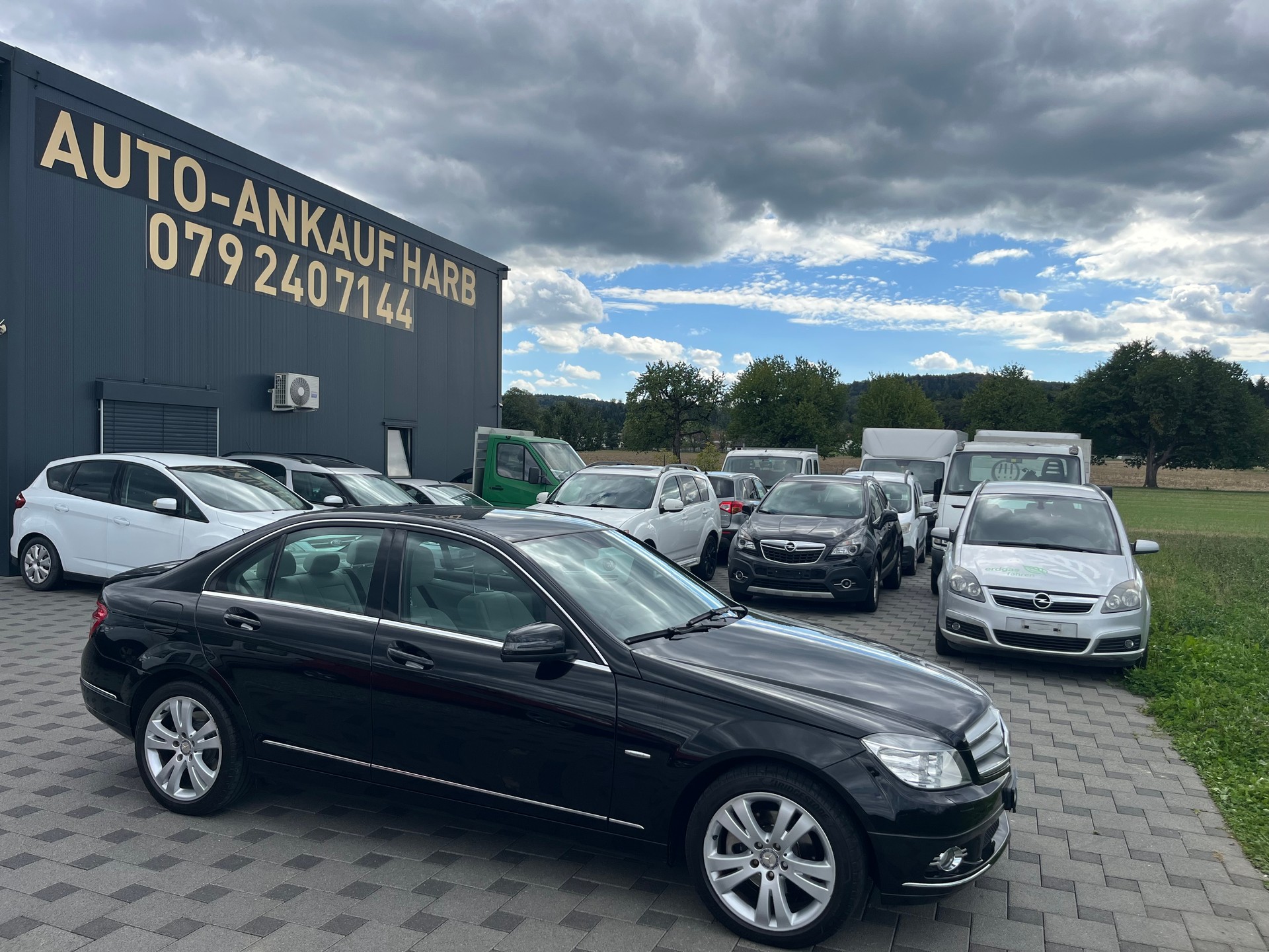MERCEDES-BENZ C 300 Avantgarde 4Matic 7G-Tronic-image-0