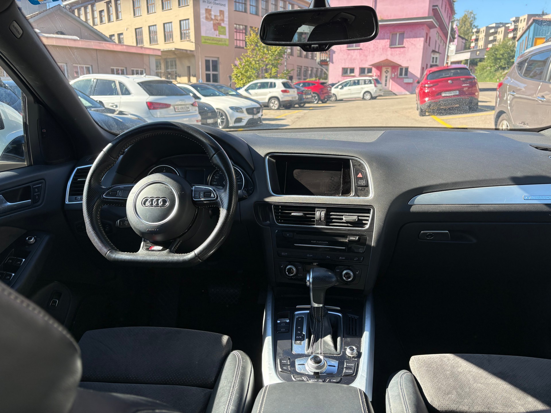 AUDI Q5 2.0 TDI quattro S-tronic-image-6