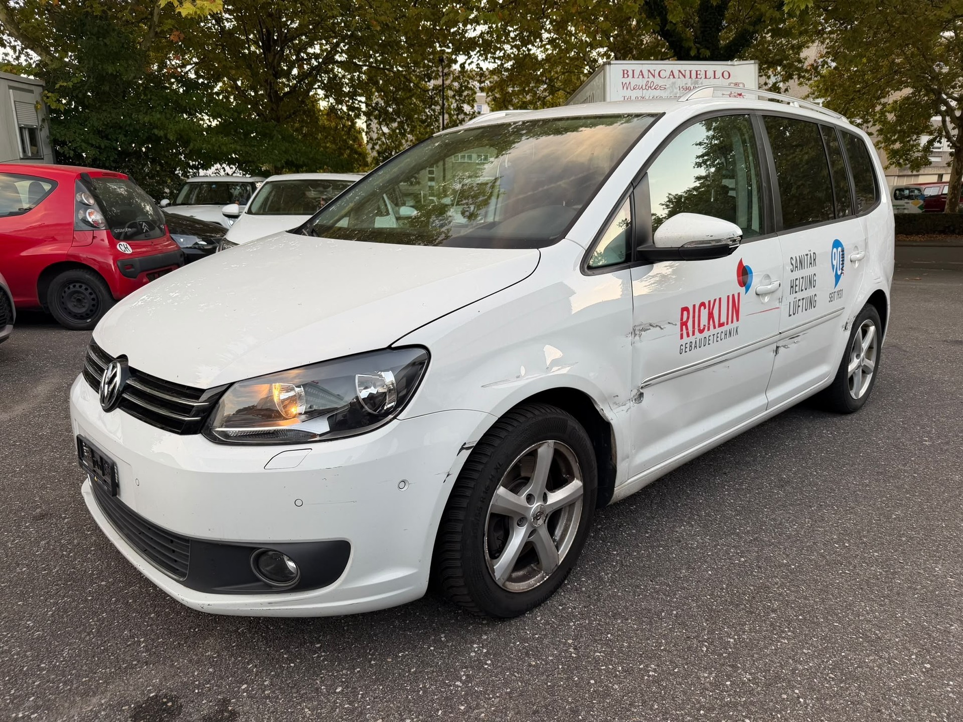 VW Touran 2.0 TDI Highline DSG-image-0
