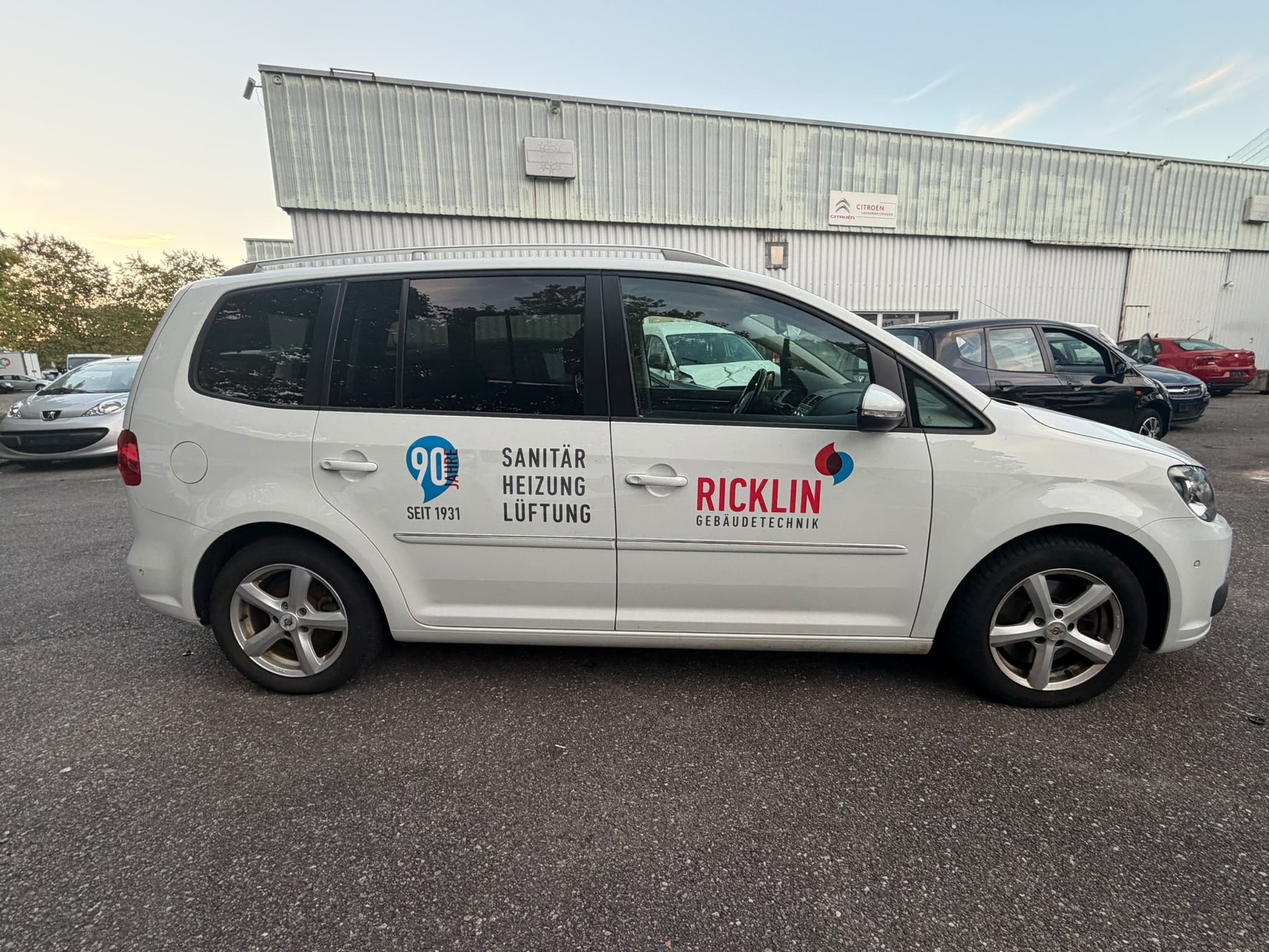 VW Touran 2.0 TDI Highline DSG-image-5