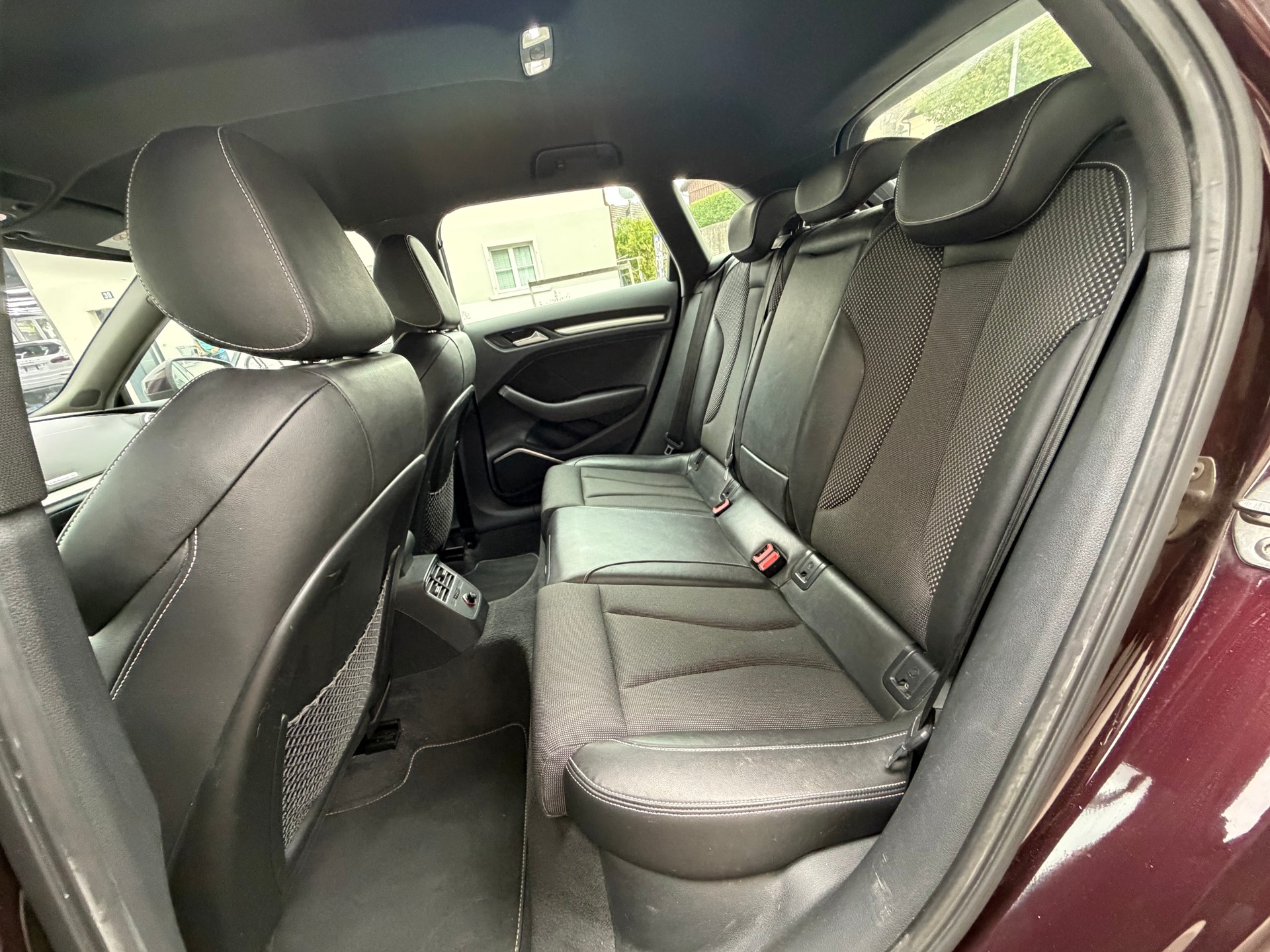 AUDI A3 Sportback 1.8 TFSI*AHK*B&O*S-Line*AUTOMAT*180PS*QUATTRO*S-troni*FRICH MFK*LED*-image-7