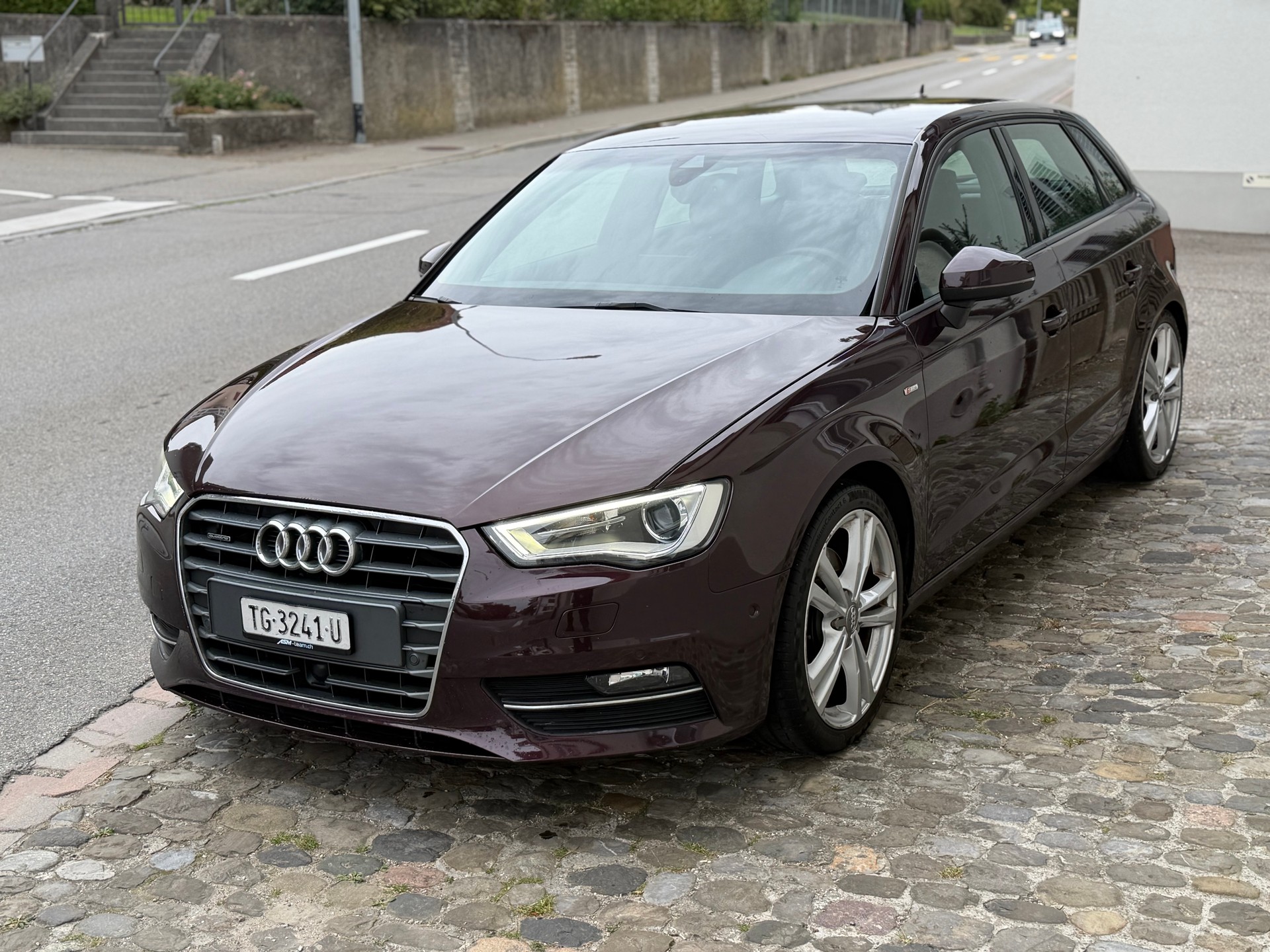 AUDI A3 Sportback 1.8 TFSI*AHK*B&O*S-Line*AUTOMAT*180PS*QUATTRO*S-troni*FRICH MFK*LED*-image-0
