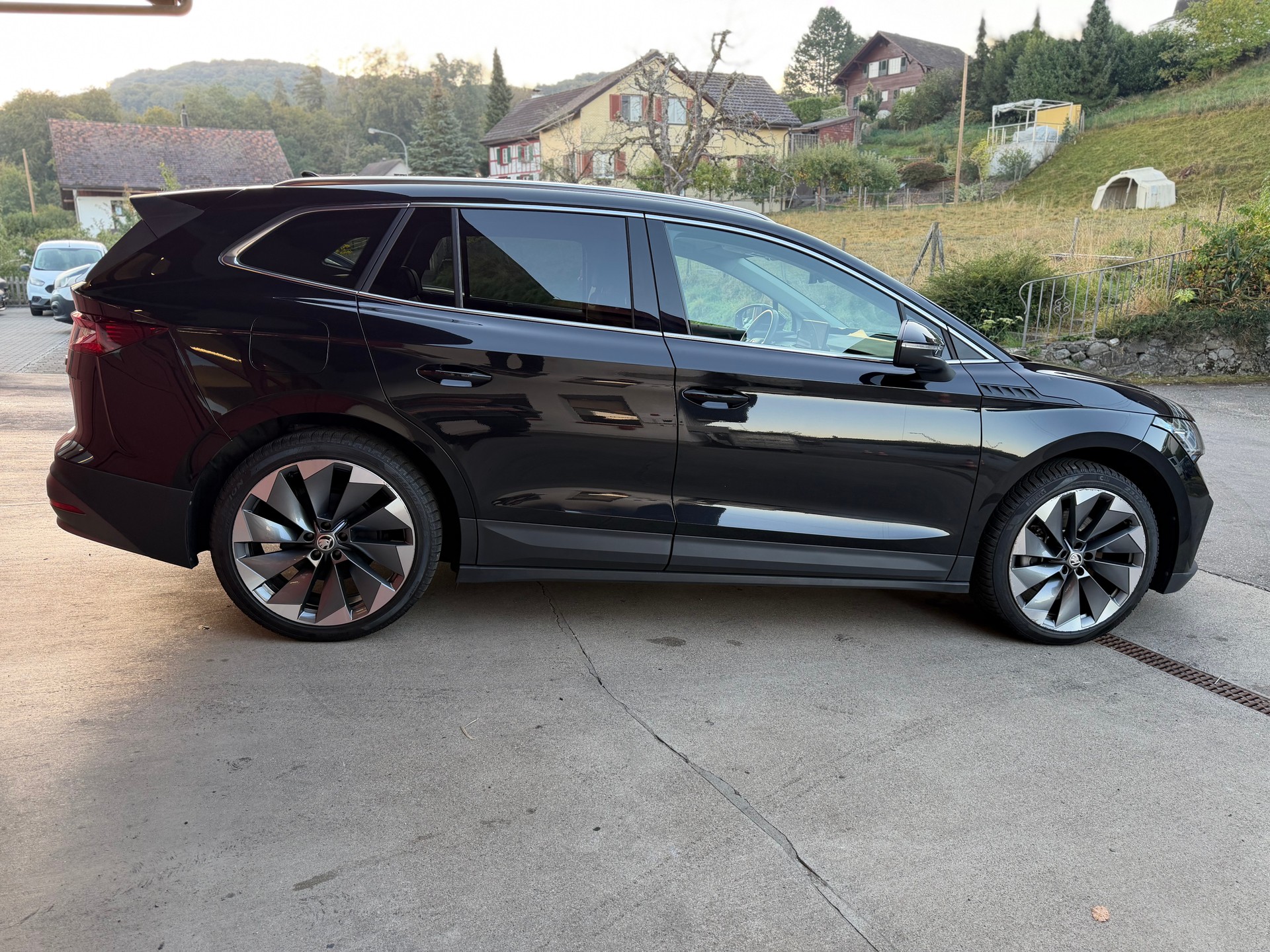 SKODA Enyaq iV 80-image-6