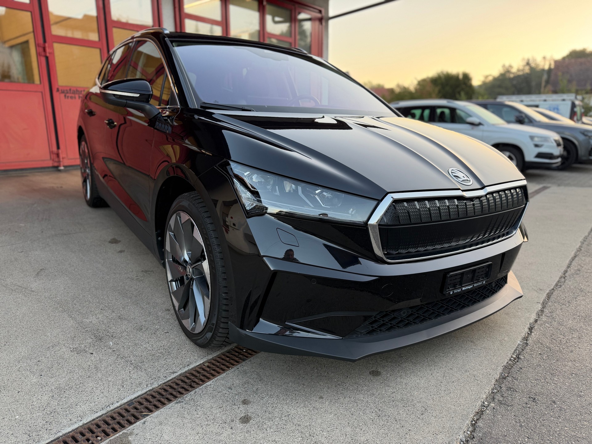 SKODA Enyaq iV 80-image-8