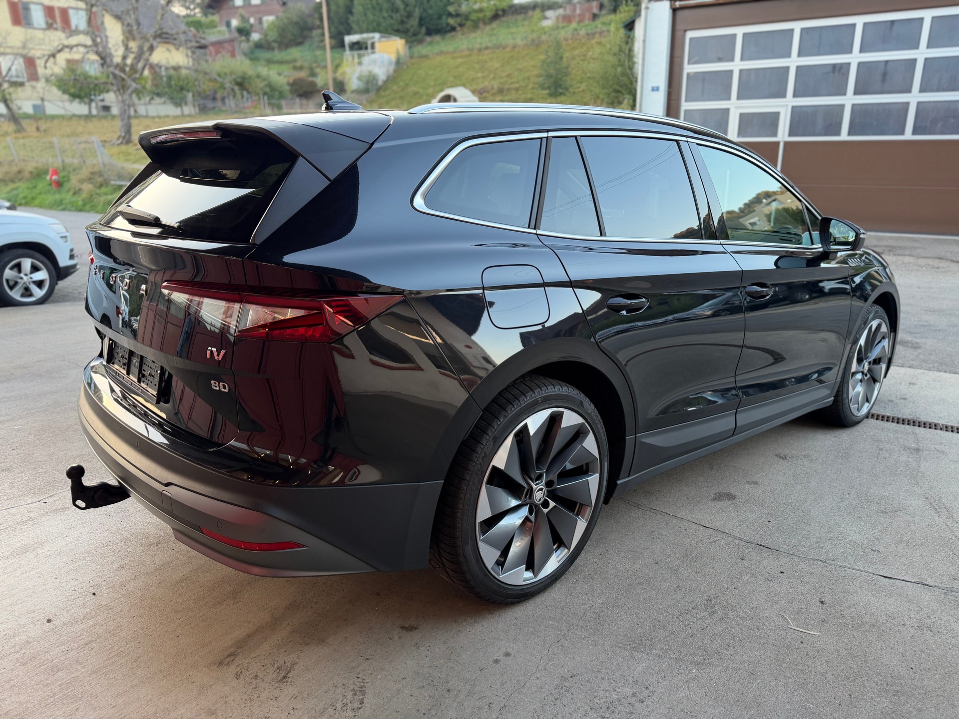 SKODA Enyaq iV 80-image-5