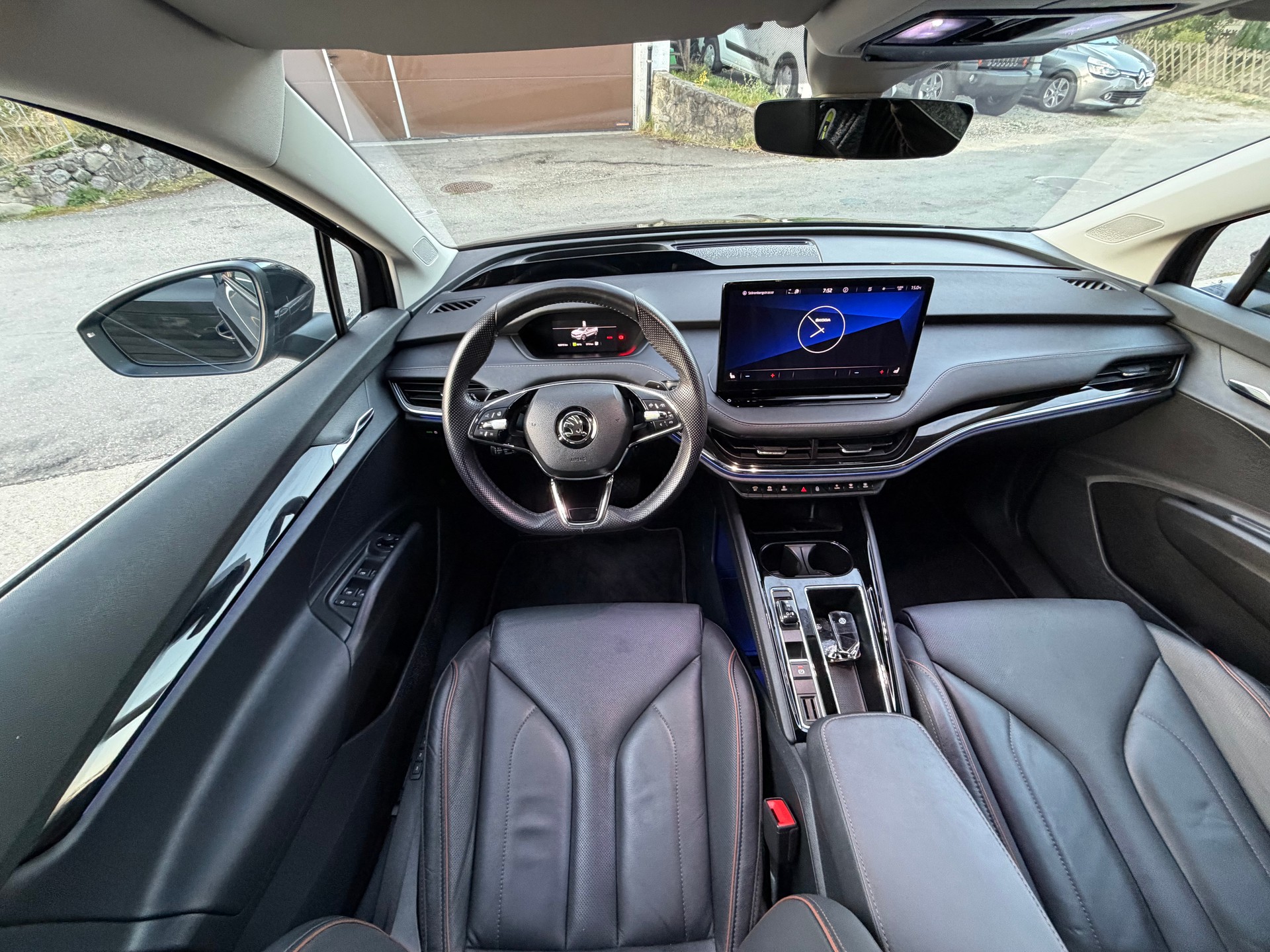 SKODA Enyaq iV 80-image-18