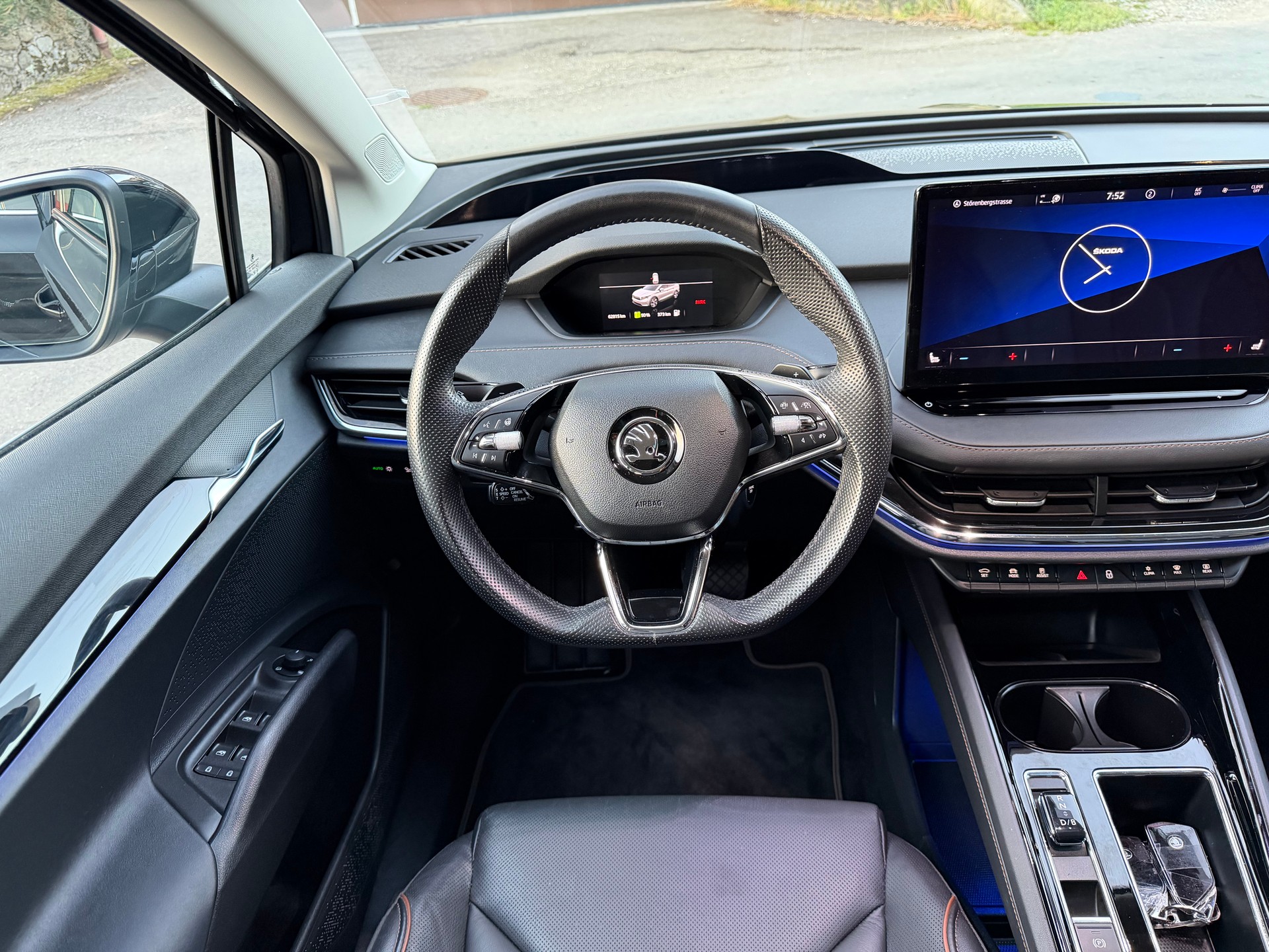 SKODA Enyaq iV 80-image-19