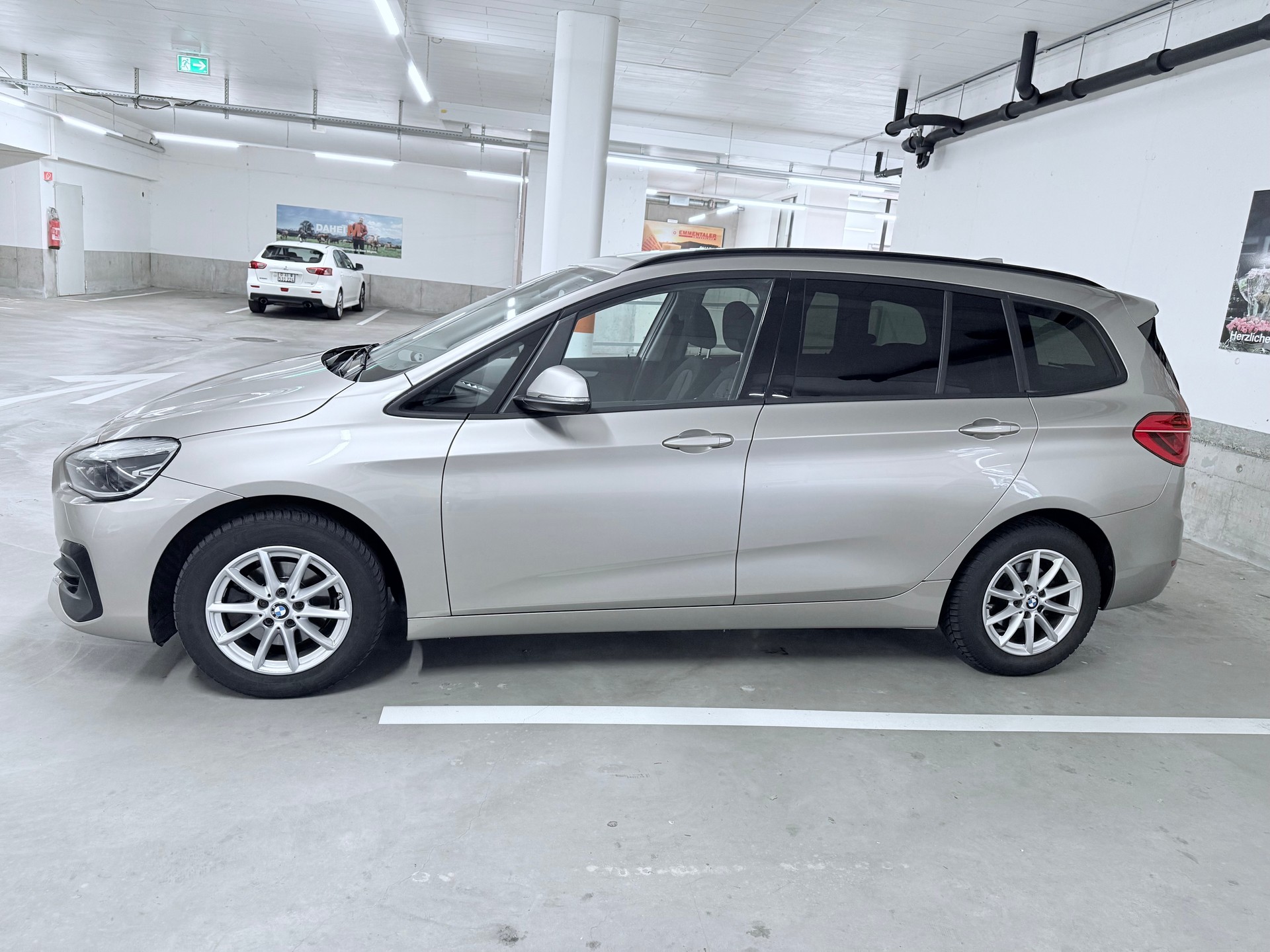 BMW 216d Gran Tourer-image-5