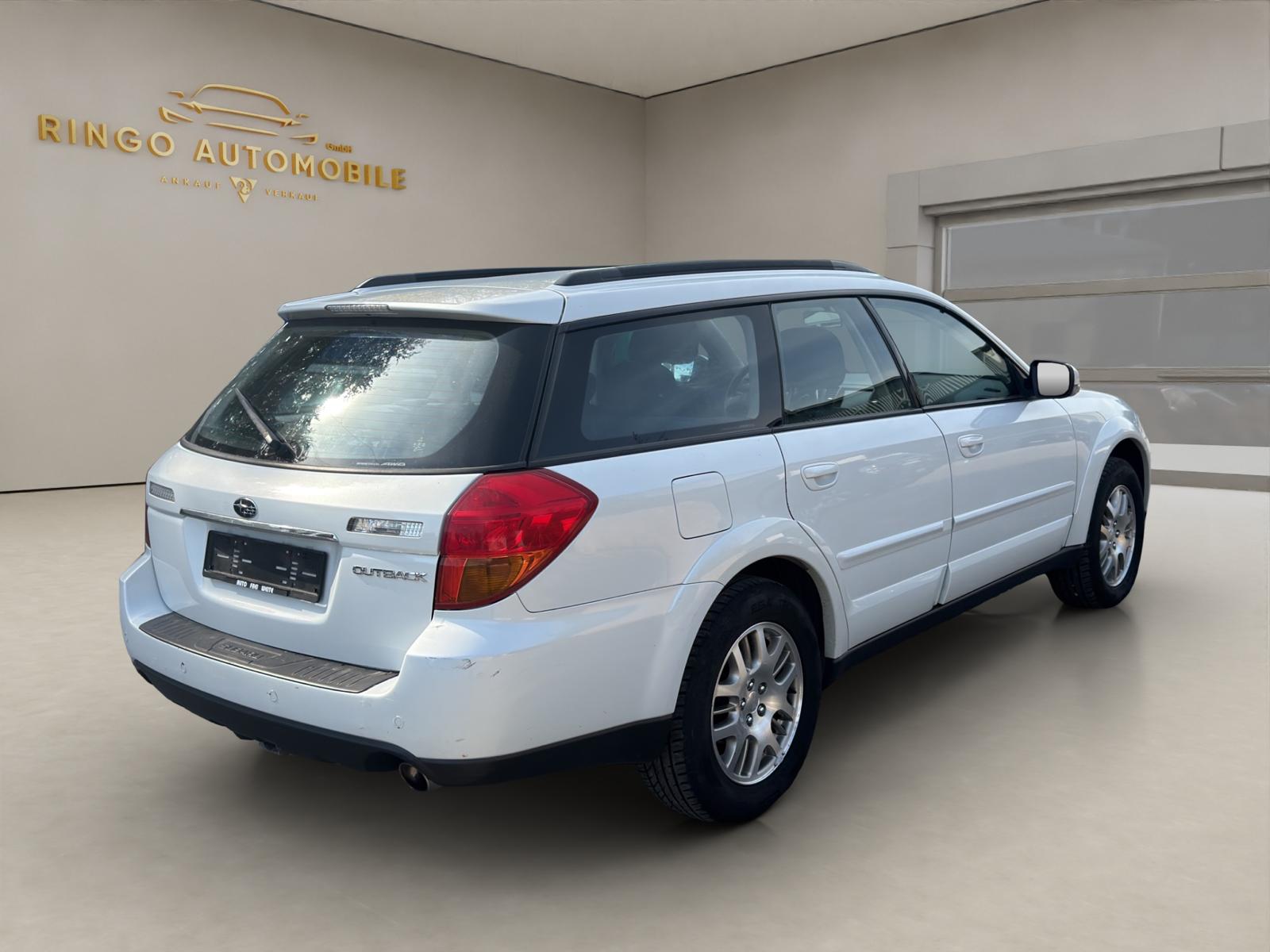 SUBARU Outback 2.5i AWD-image-5