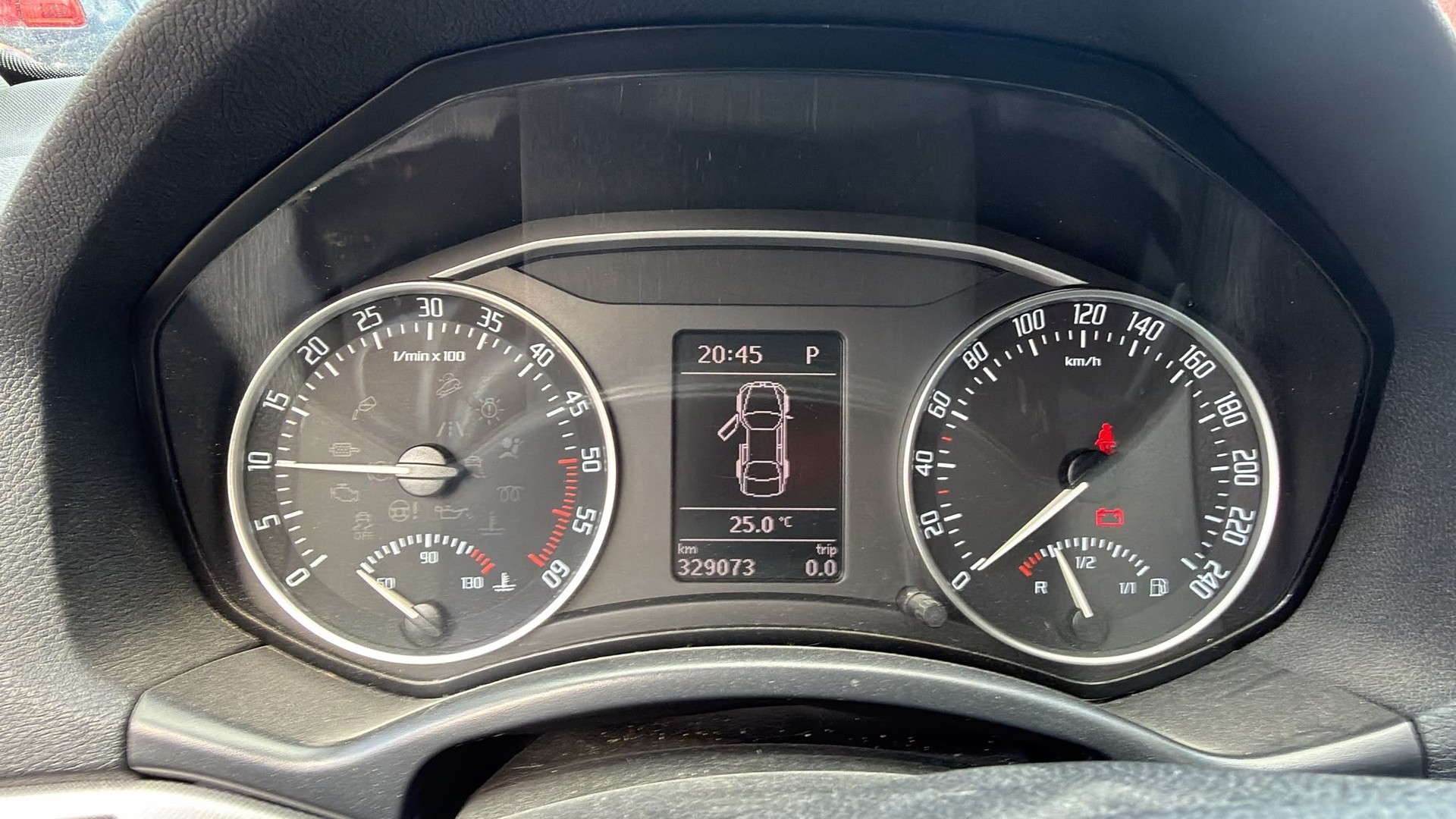 SKODA Octavia Combi 1.6 TDI Active-image-7