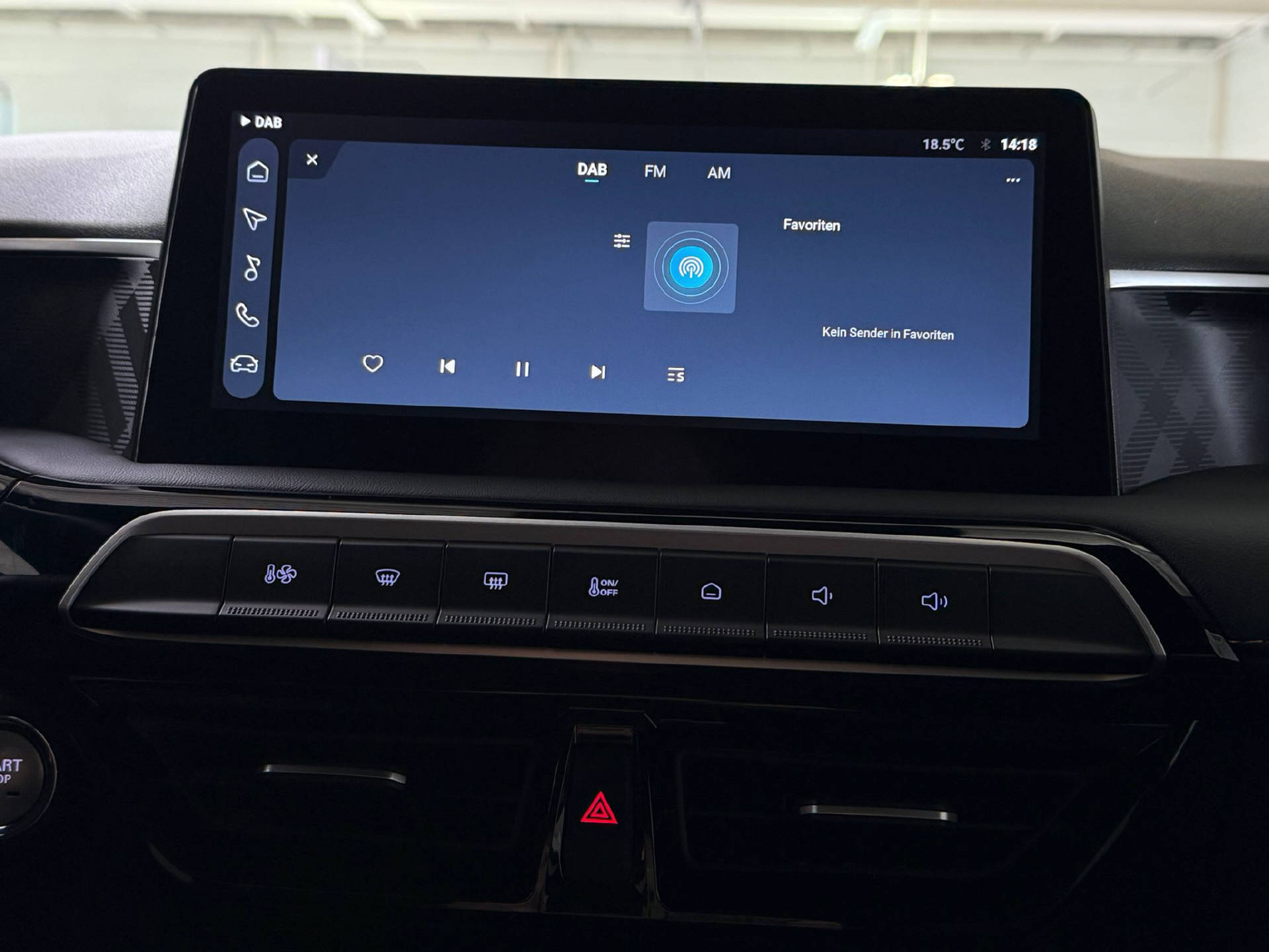MG 3 1.5 Hybrid Luxury-image-12
